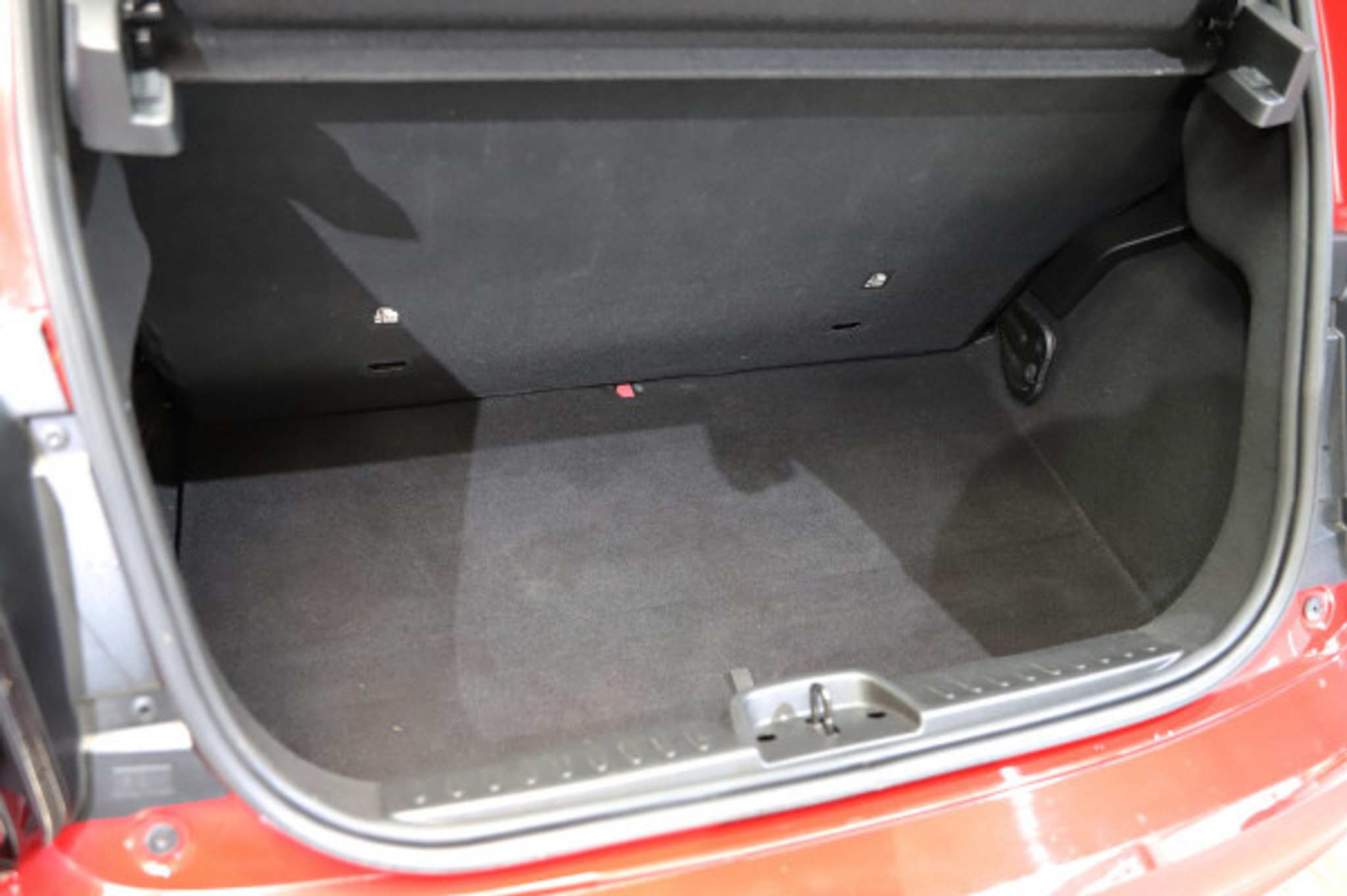 listing desktop thumbnail image 6