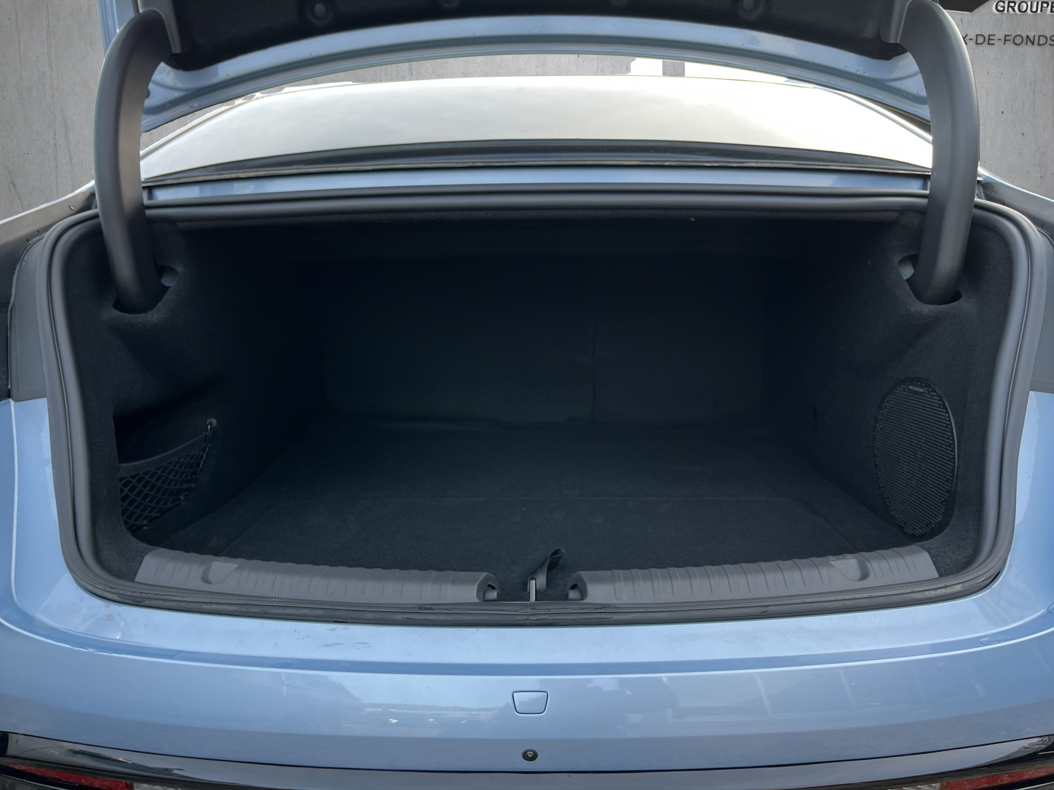 listing desktop thumbnail image 14