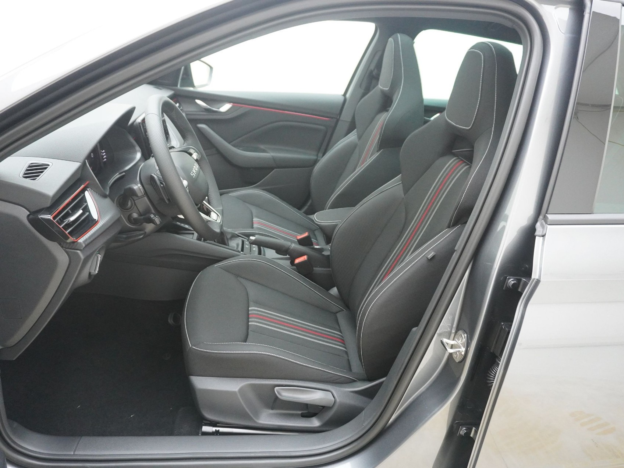 listing desktop thumbnail image 12