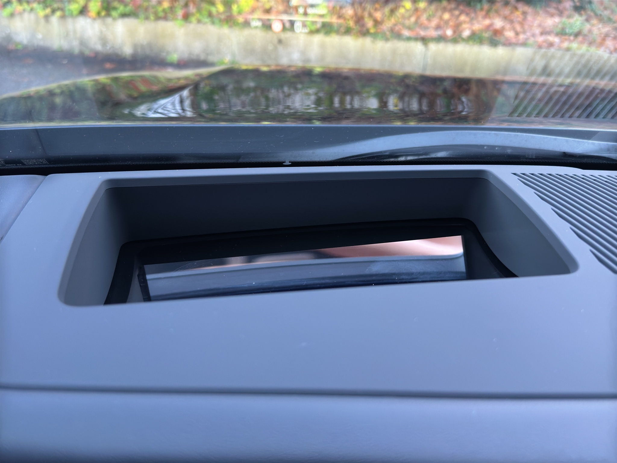 listing desktop thumbnail image 14