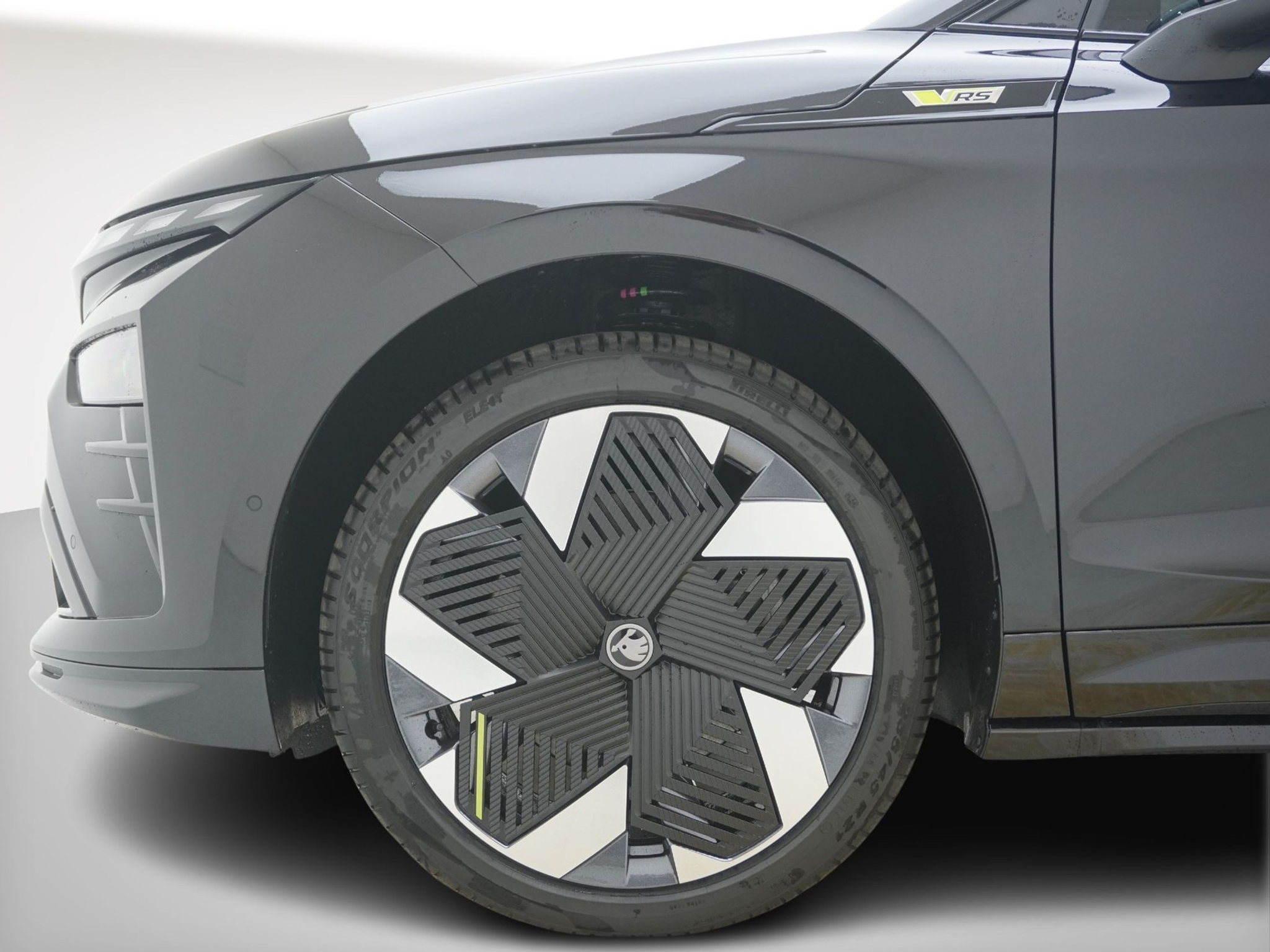 listing desktop thumbnail image 9