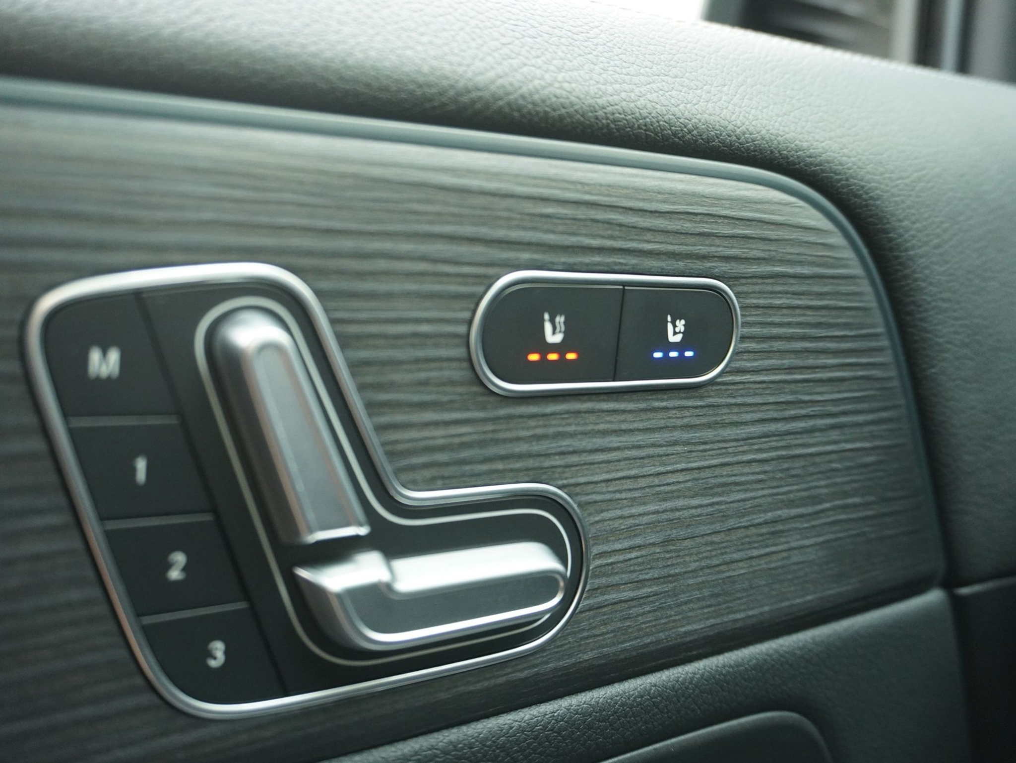 listing desktop thumbnail image 14