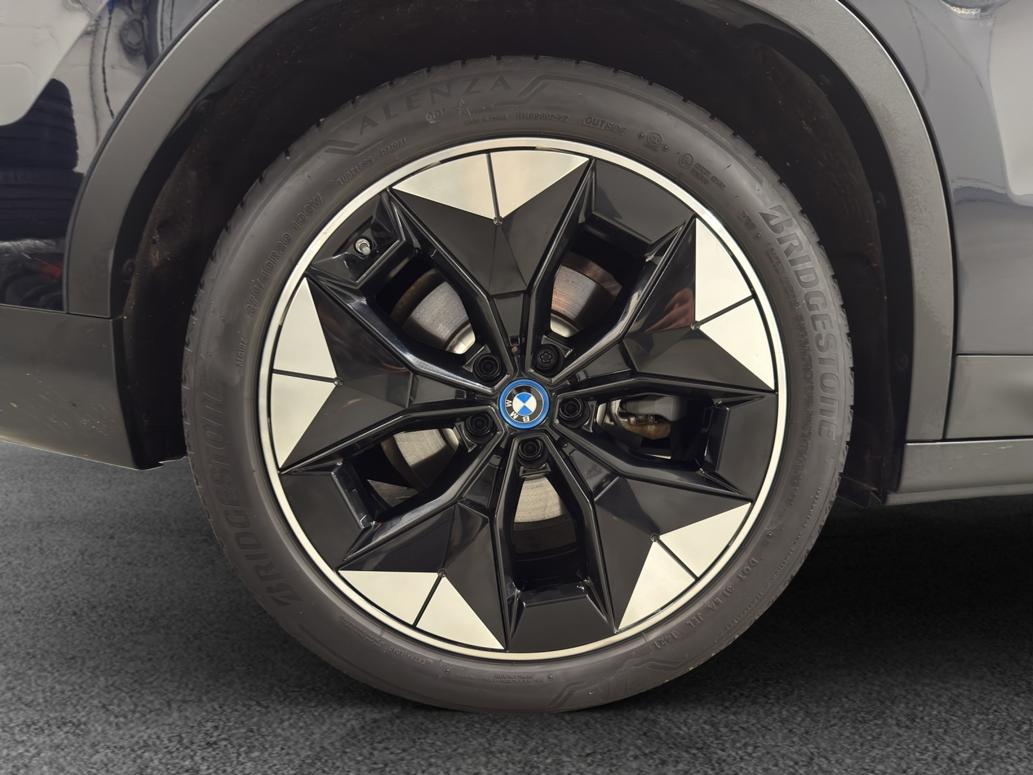 listing desktop thumbnail image 10