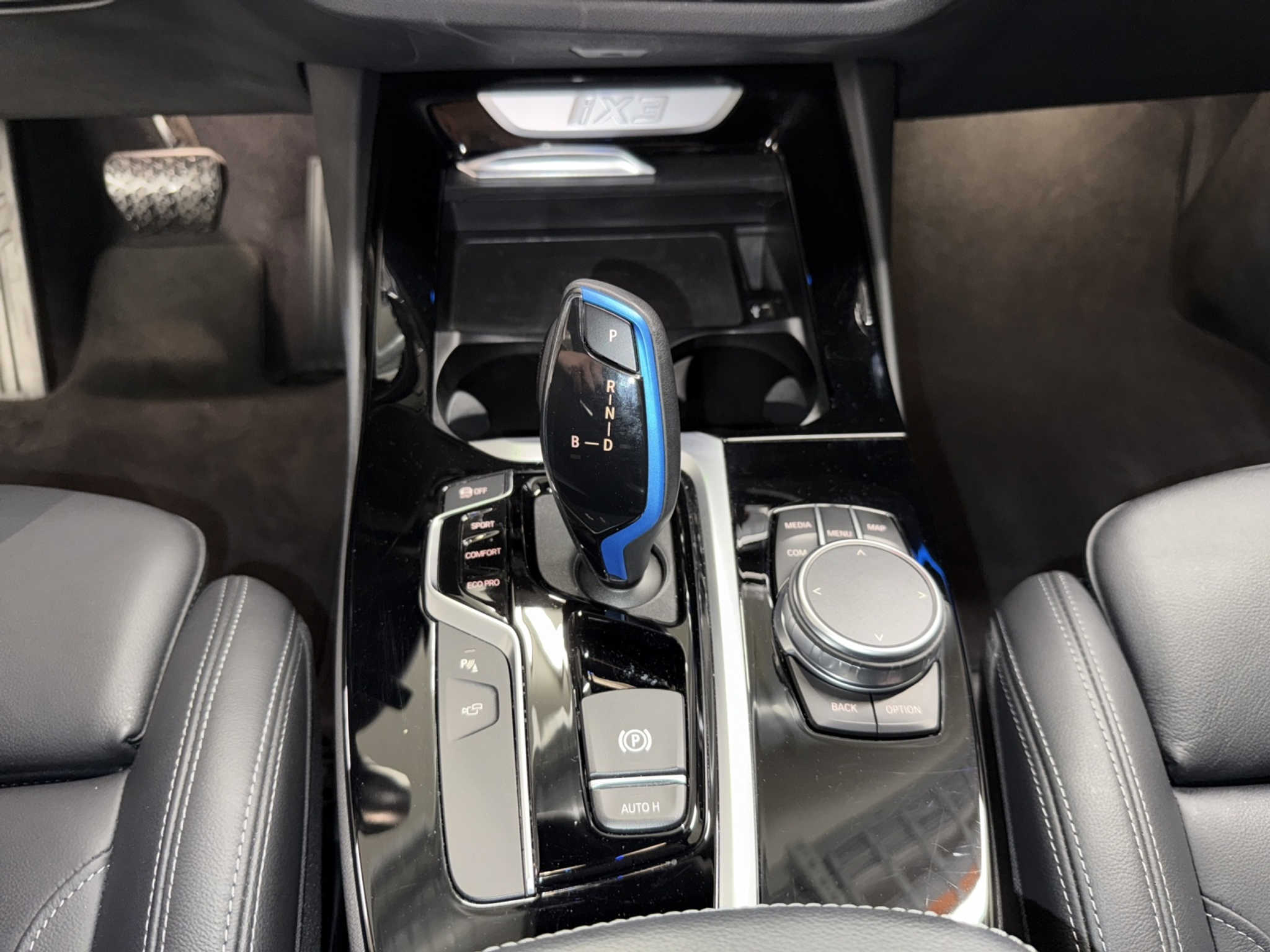 listing desktop thumbnail image 16