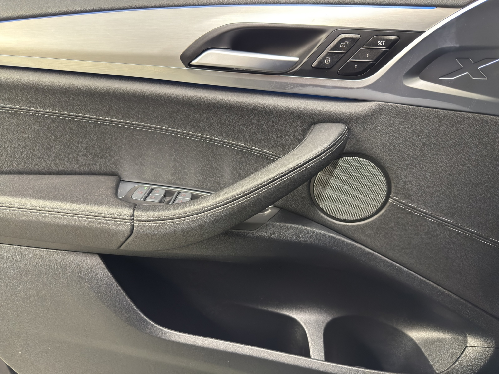 listing desktop thumbnail image 14