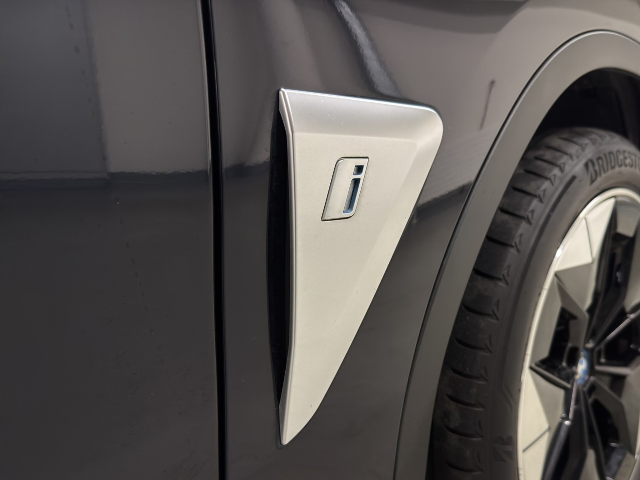 listing desktop thumbnail image 19