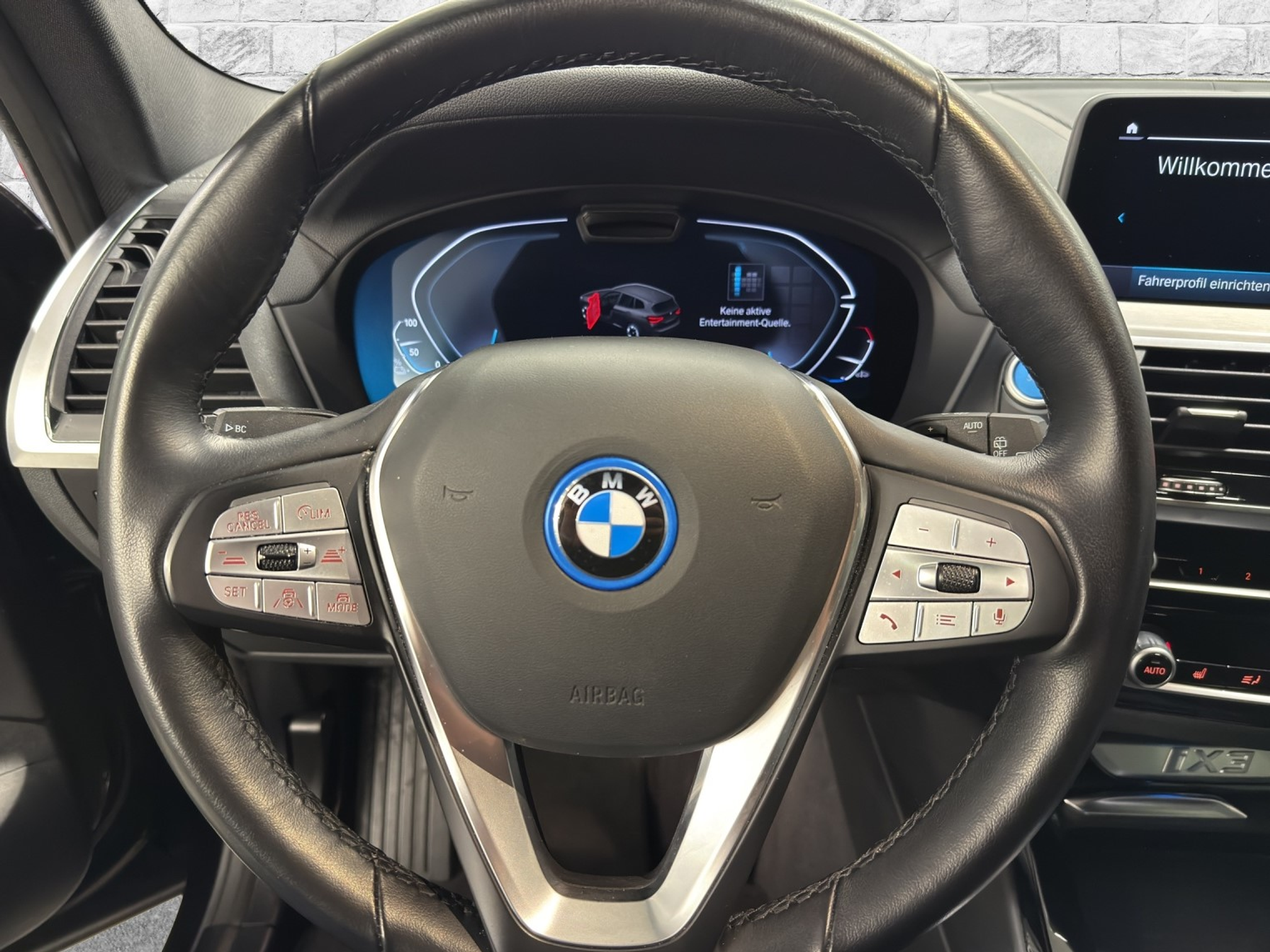 listing desktop thumbnail image 12