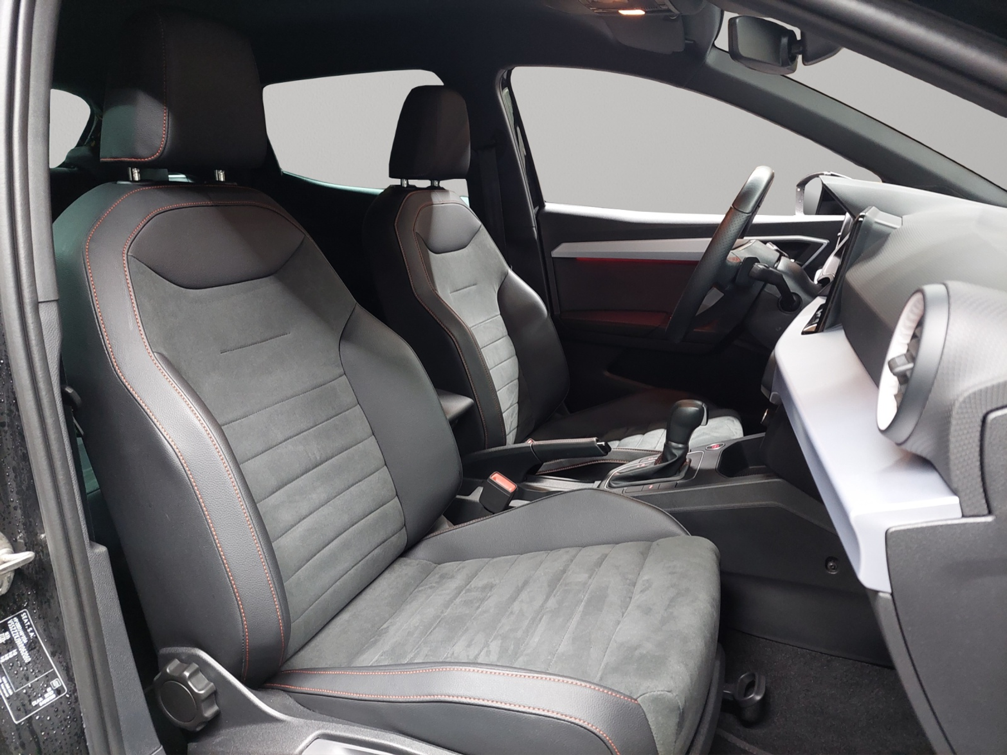 listing desktop thumbnail image 8