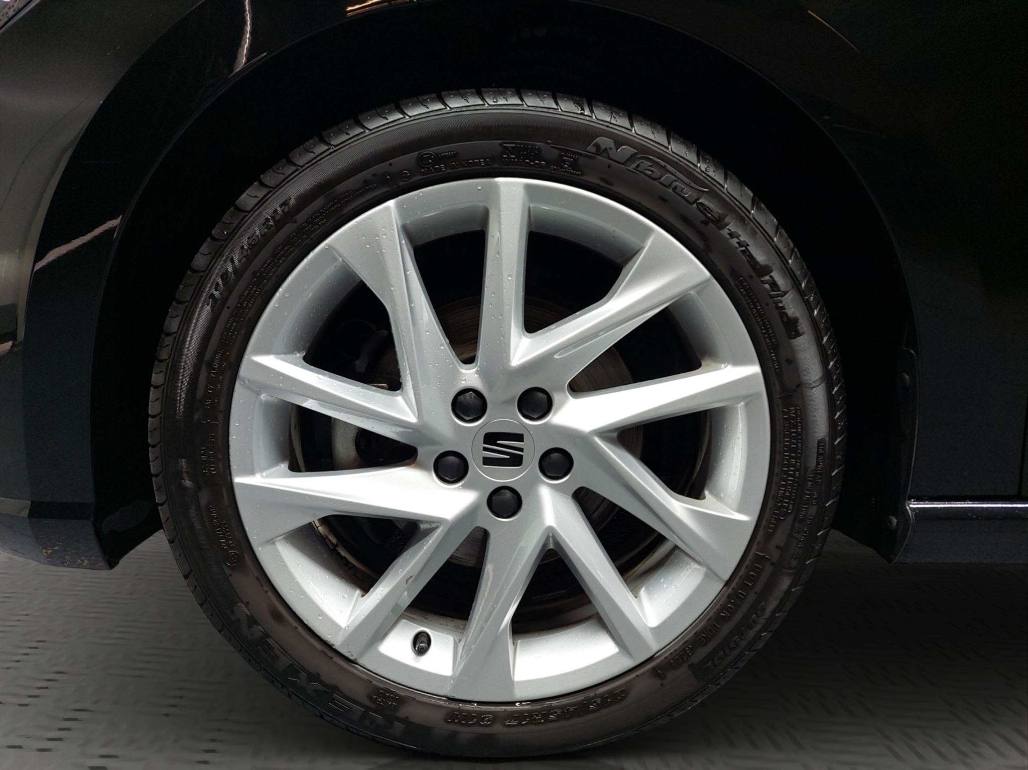 listing desktop thumbnail image 11