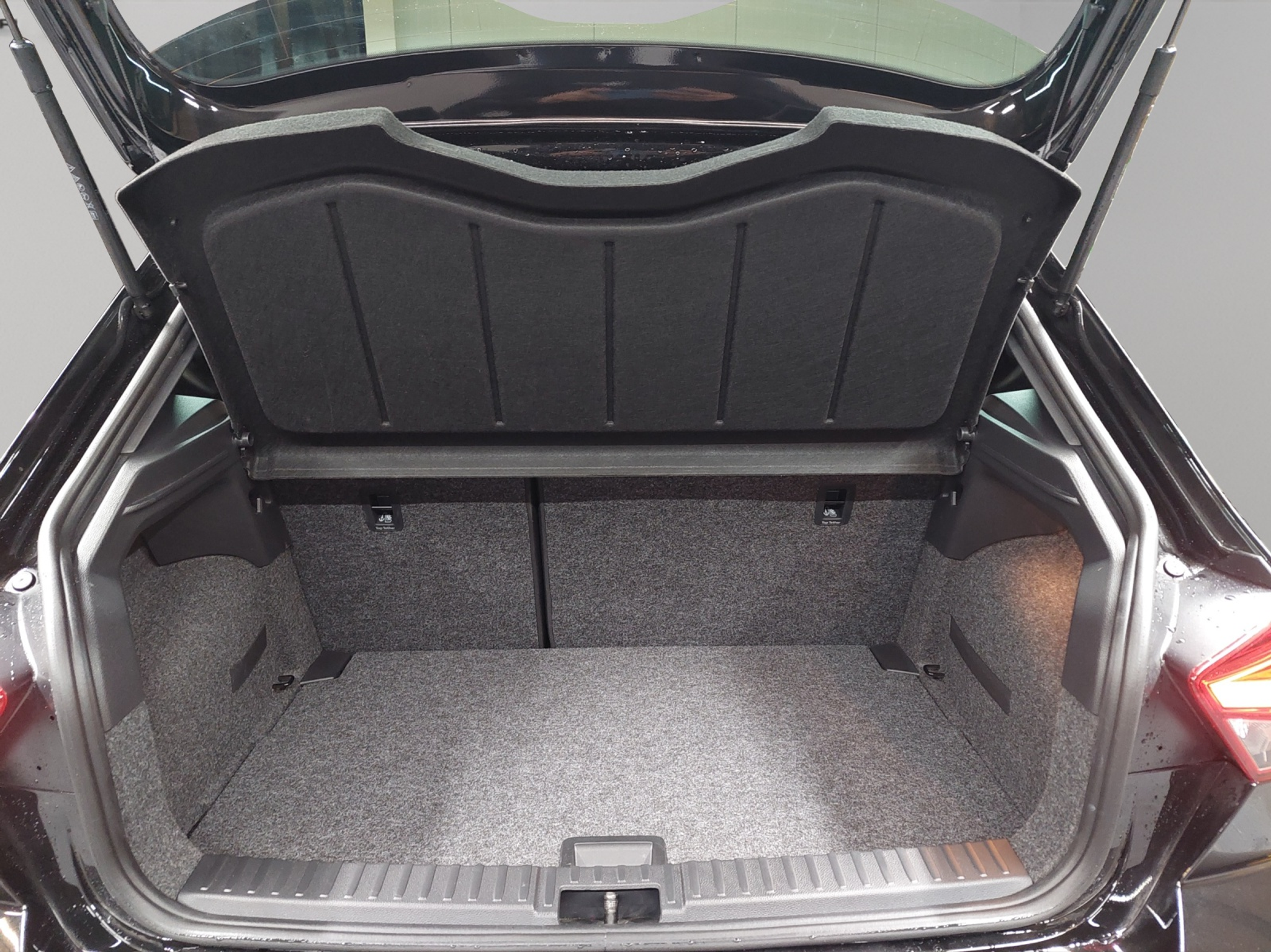 listing desktop thumbnail image 10