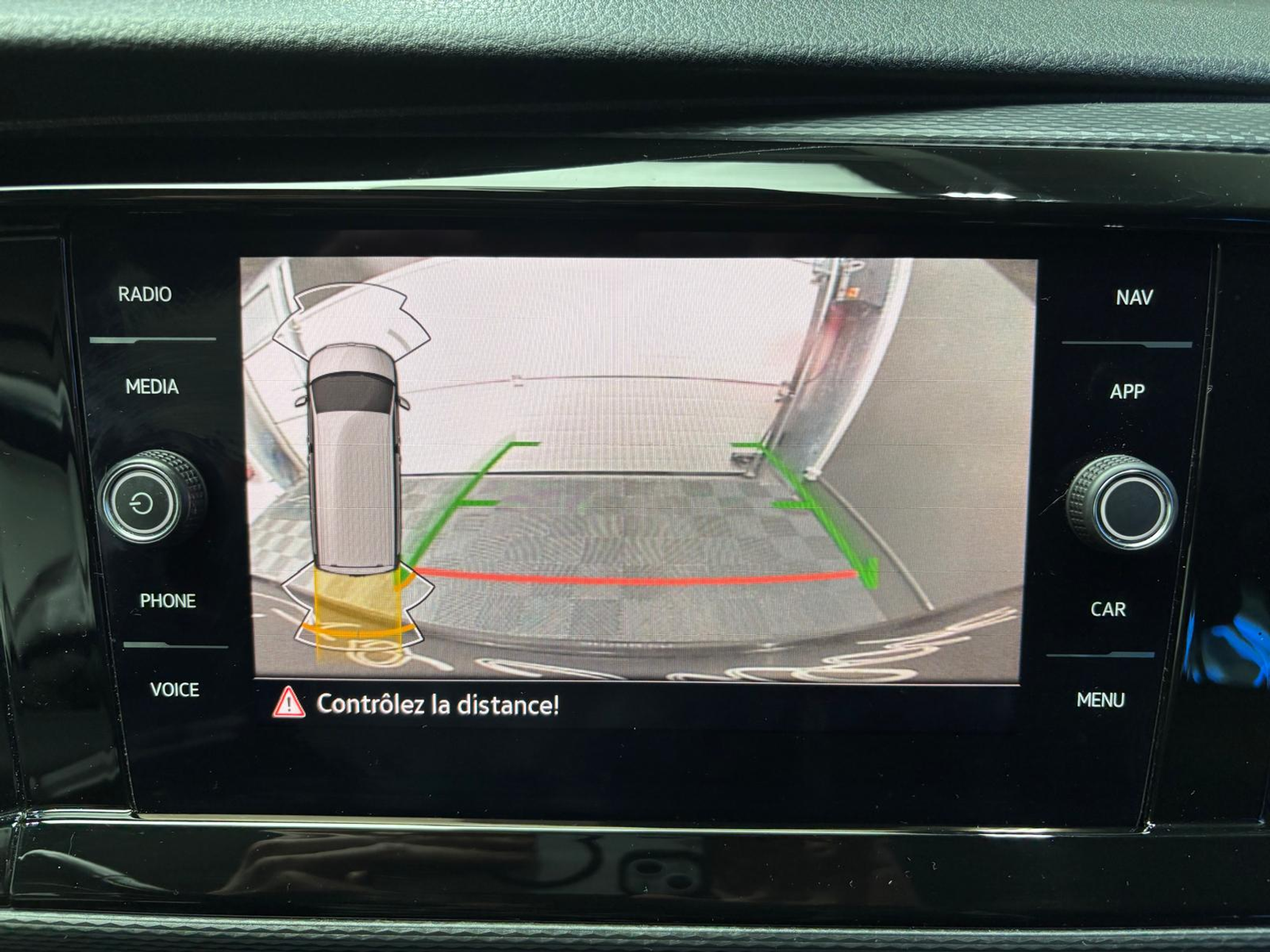 listing desktop thumbnail image 25