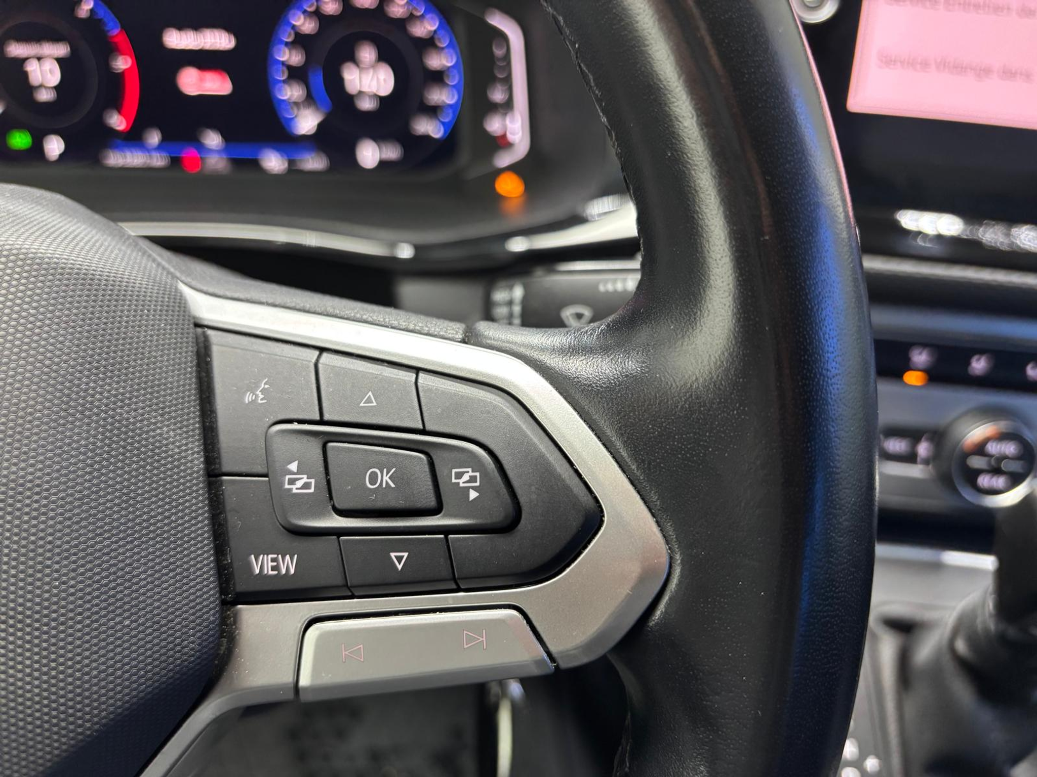 listing desktop thumbnail image 23