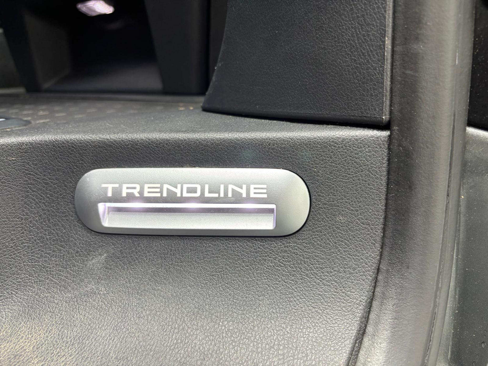 listing desktop thumbnail image 15