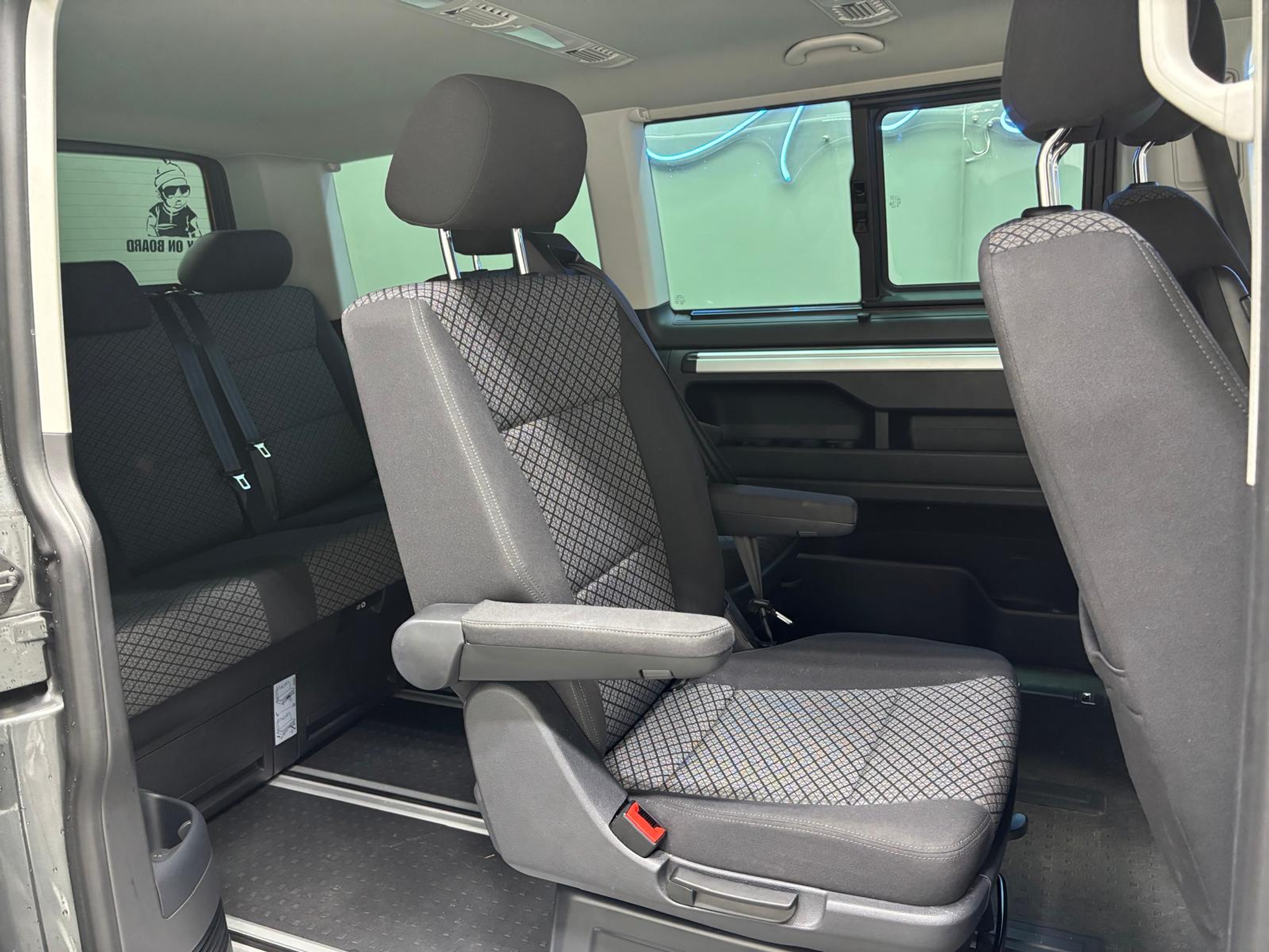 listing desktop thumbnail image 16