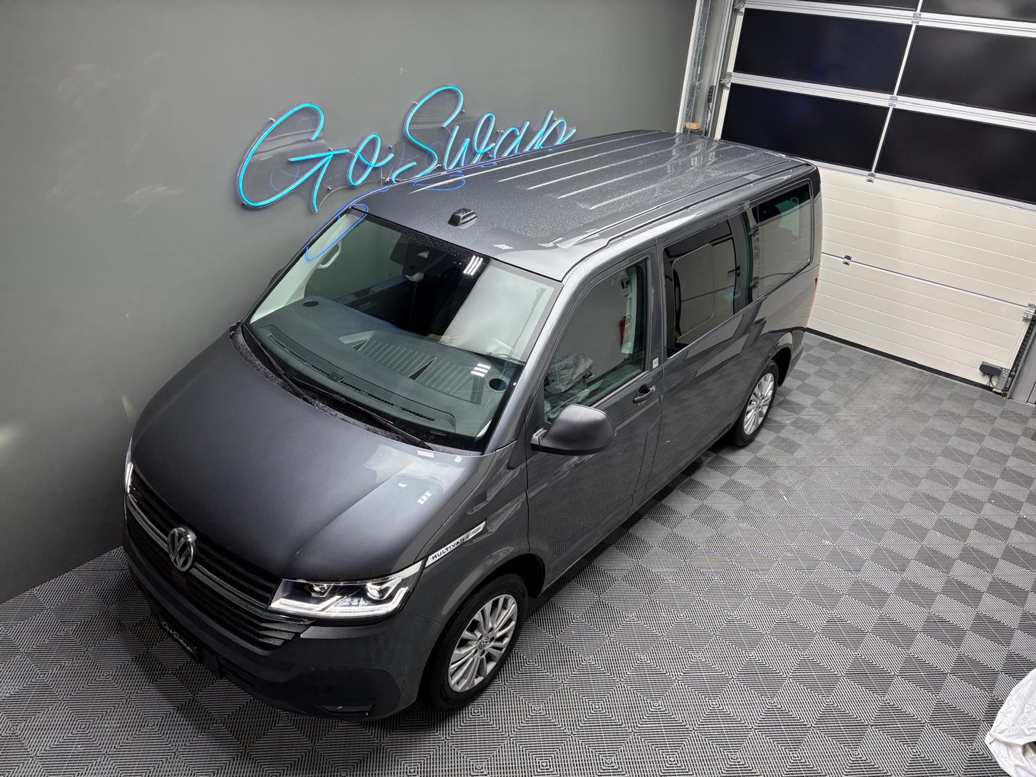 listing desktop thumbnail image 5