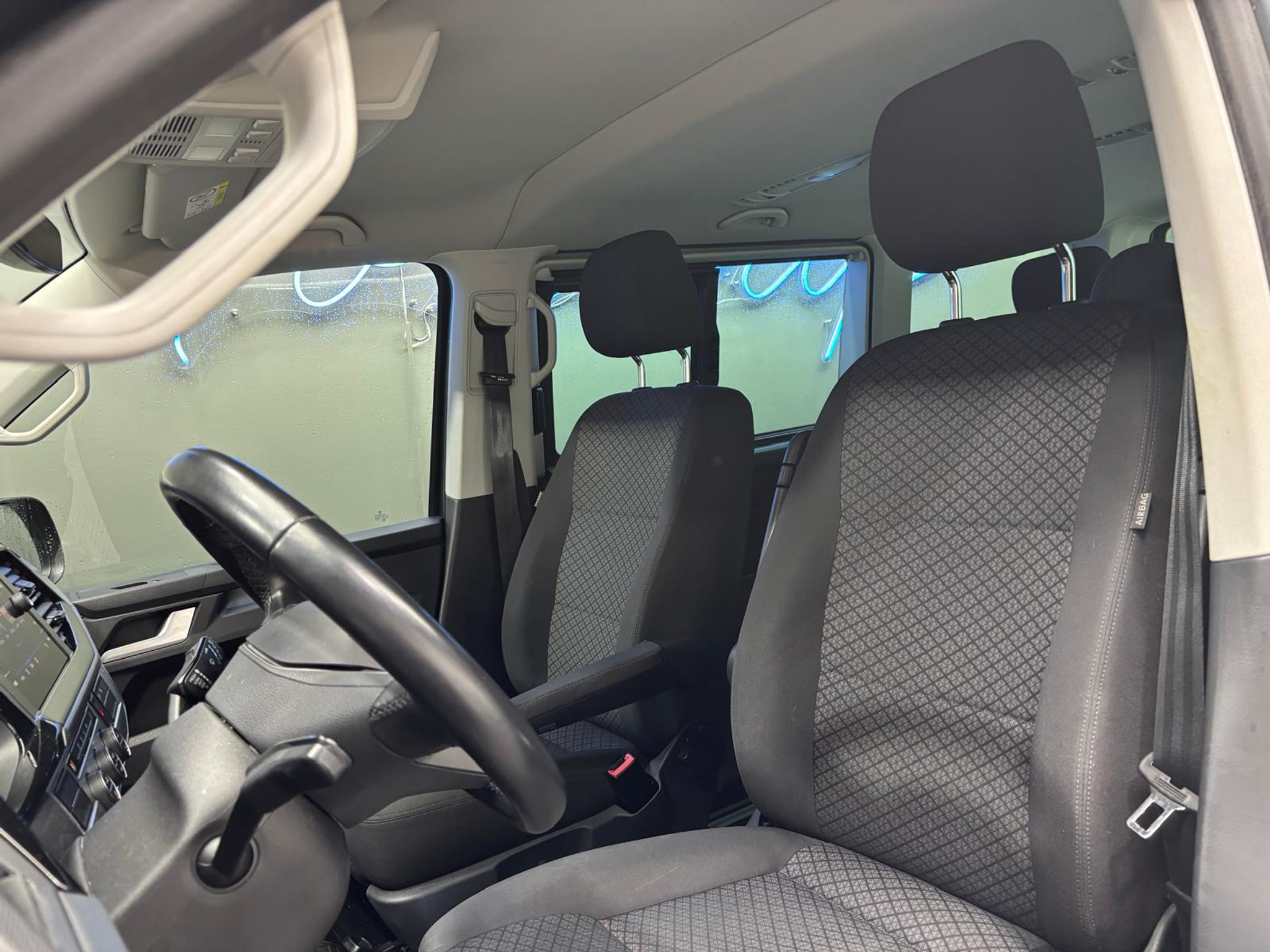 listing desktop thumbnail image 12