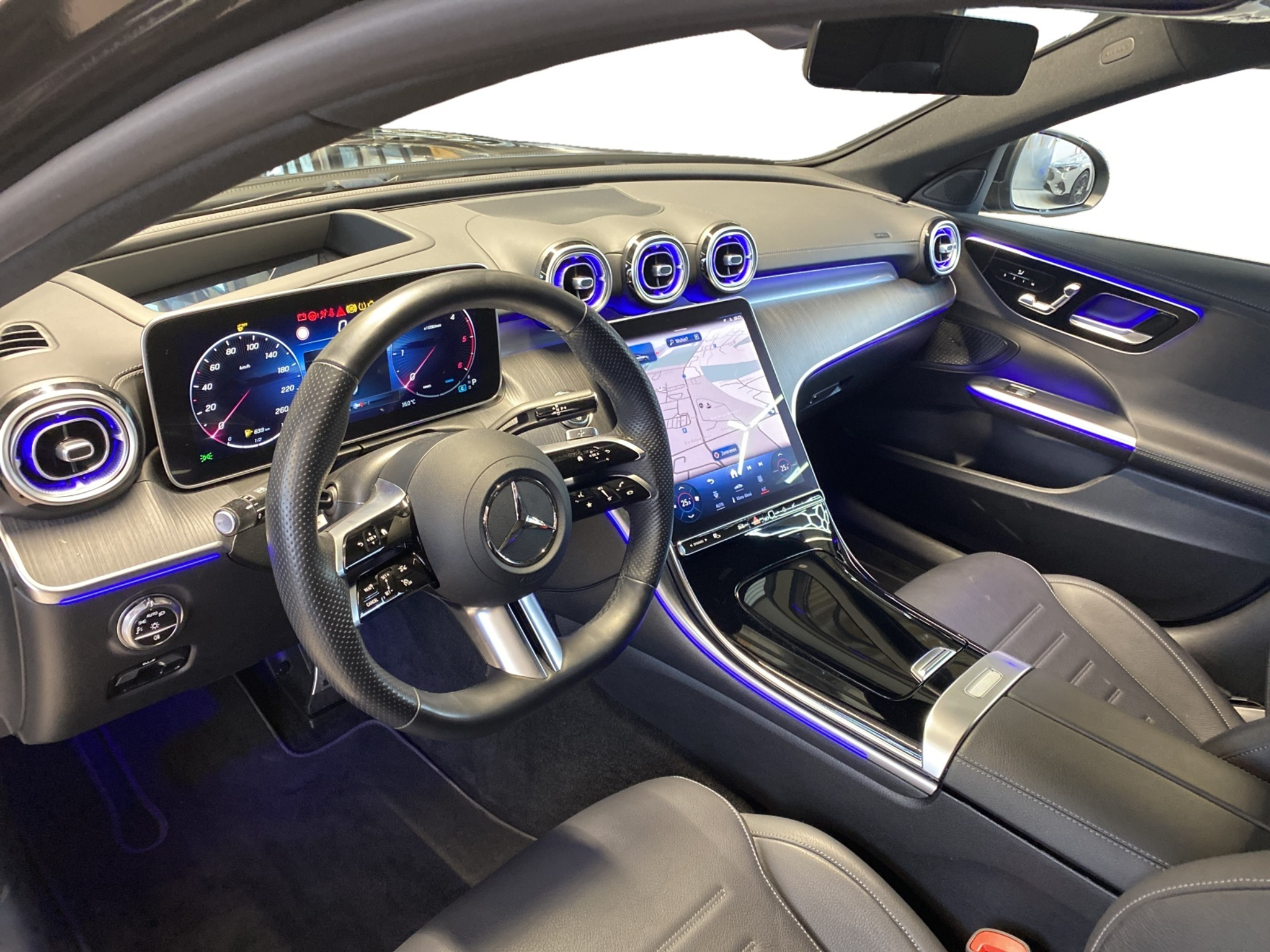 listing desktop thumbnail image 11