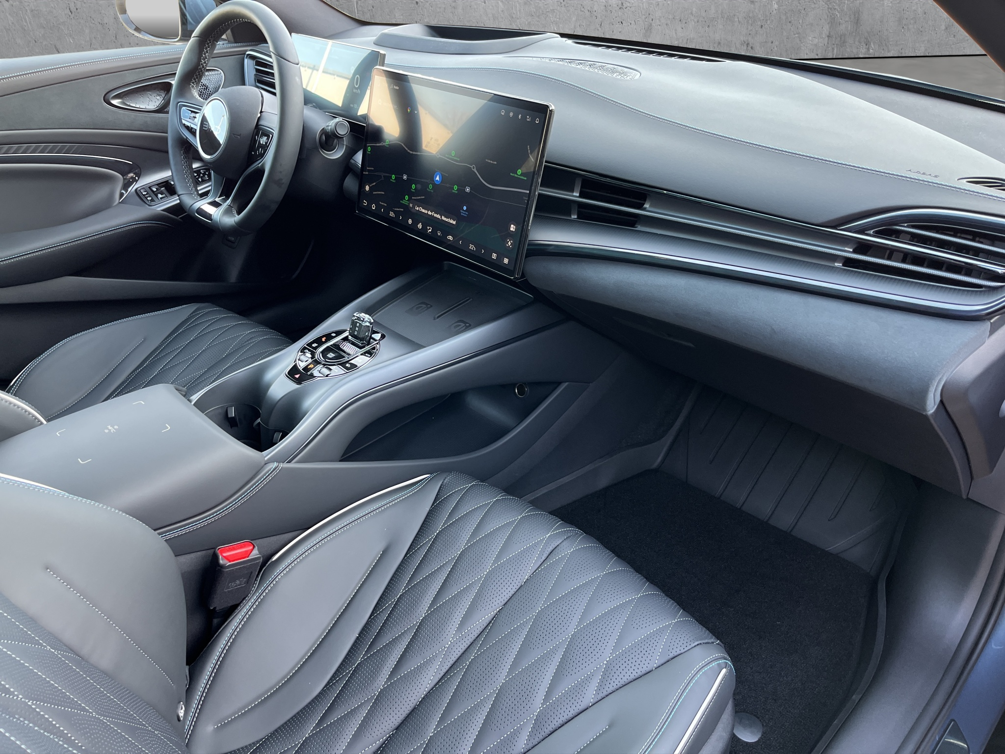 listing desktop thumbnail image 11