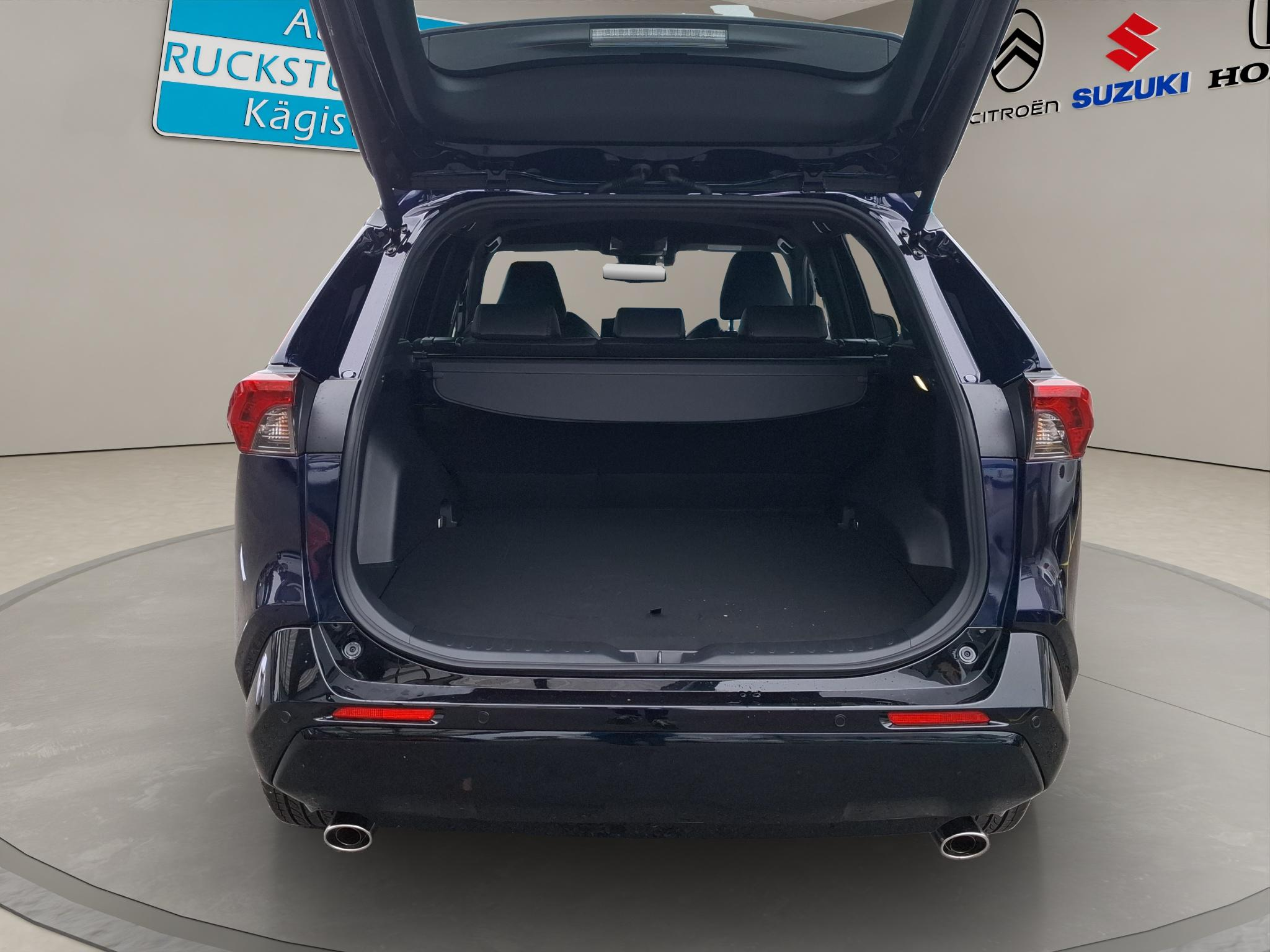 listing desktop thumbnail image 11