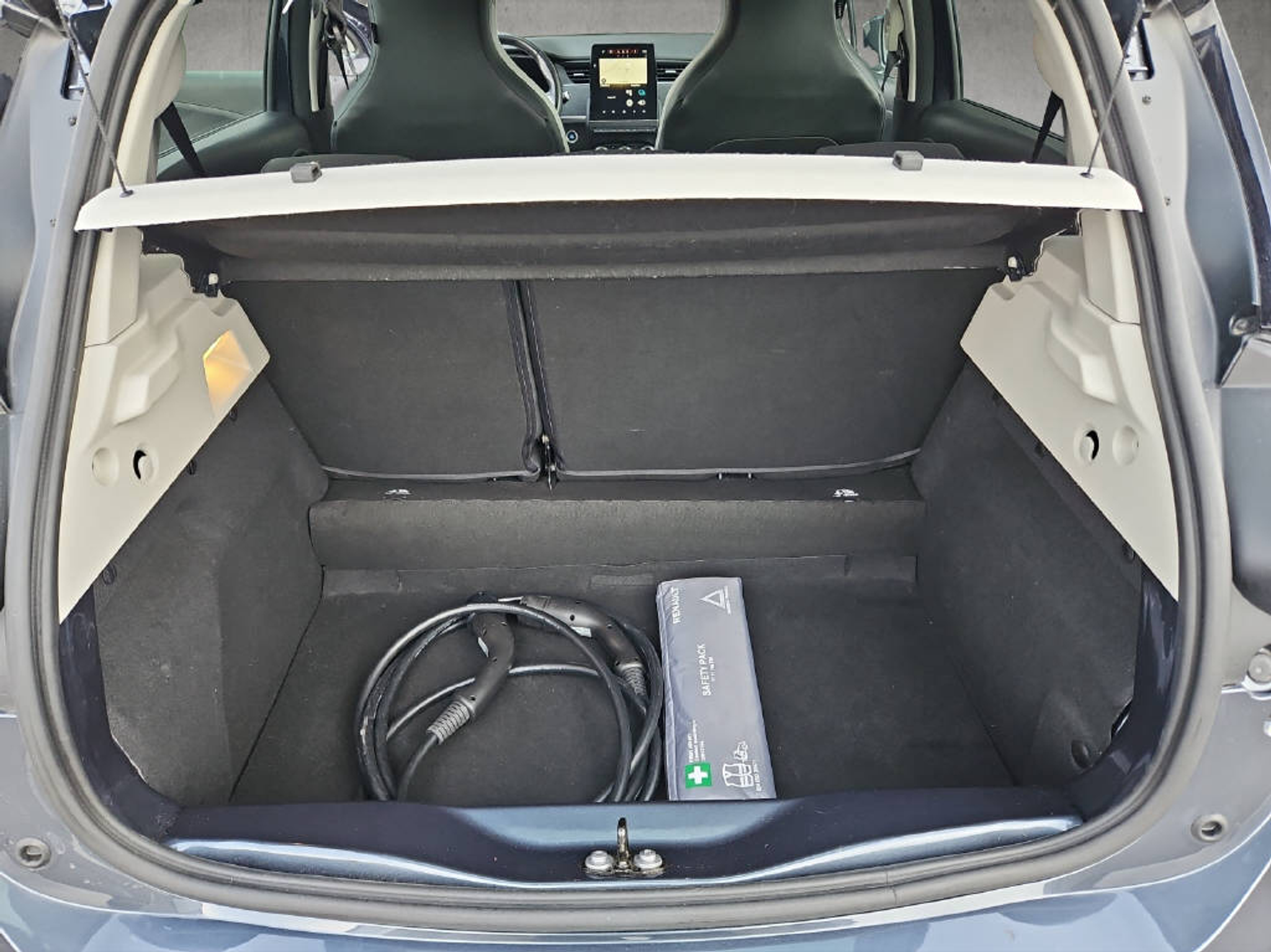 listing desktop thumbnail image 9