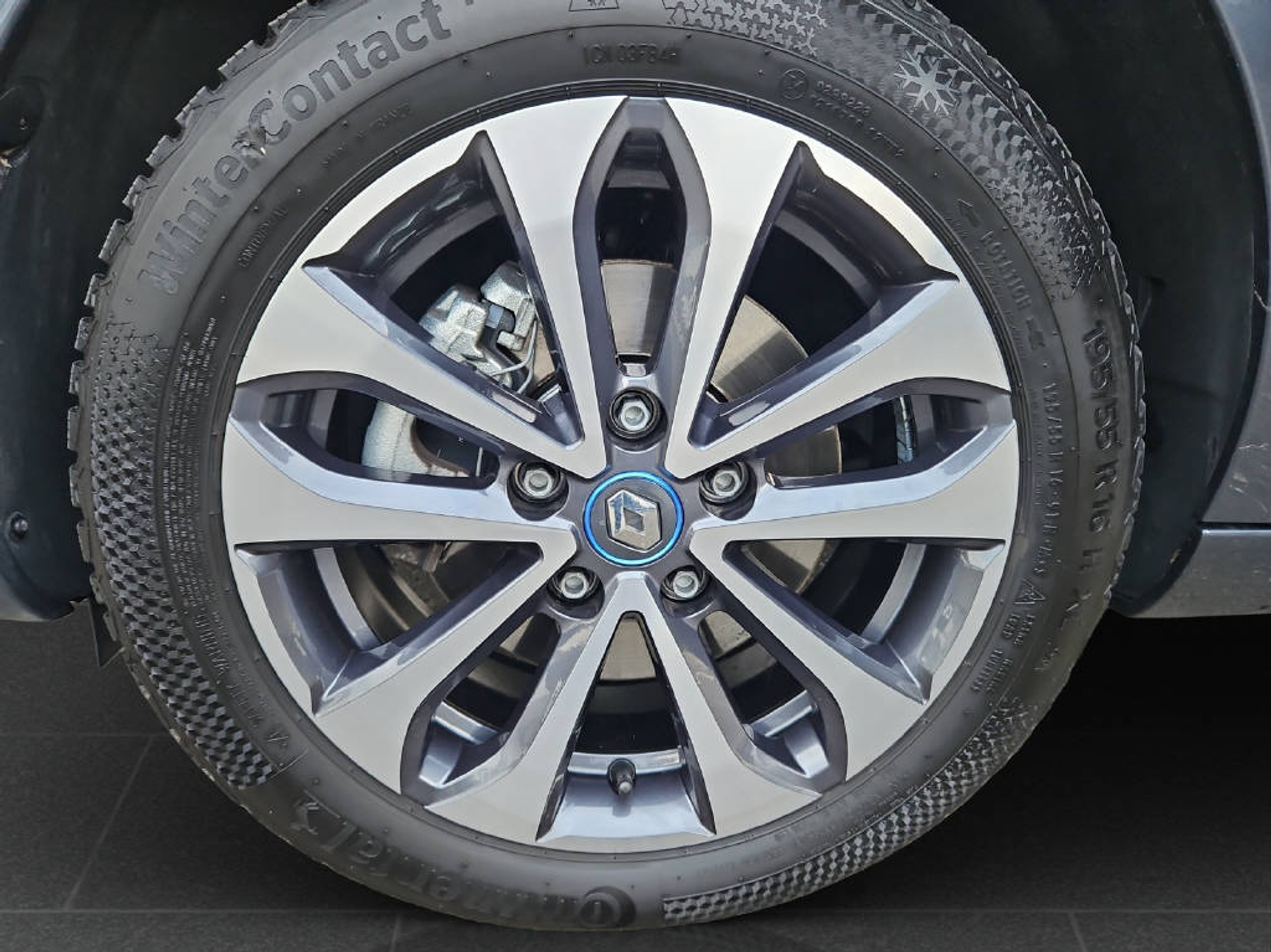 listing desktop thumbnail image 10