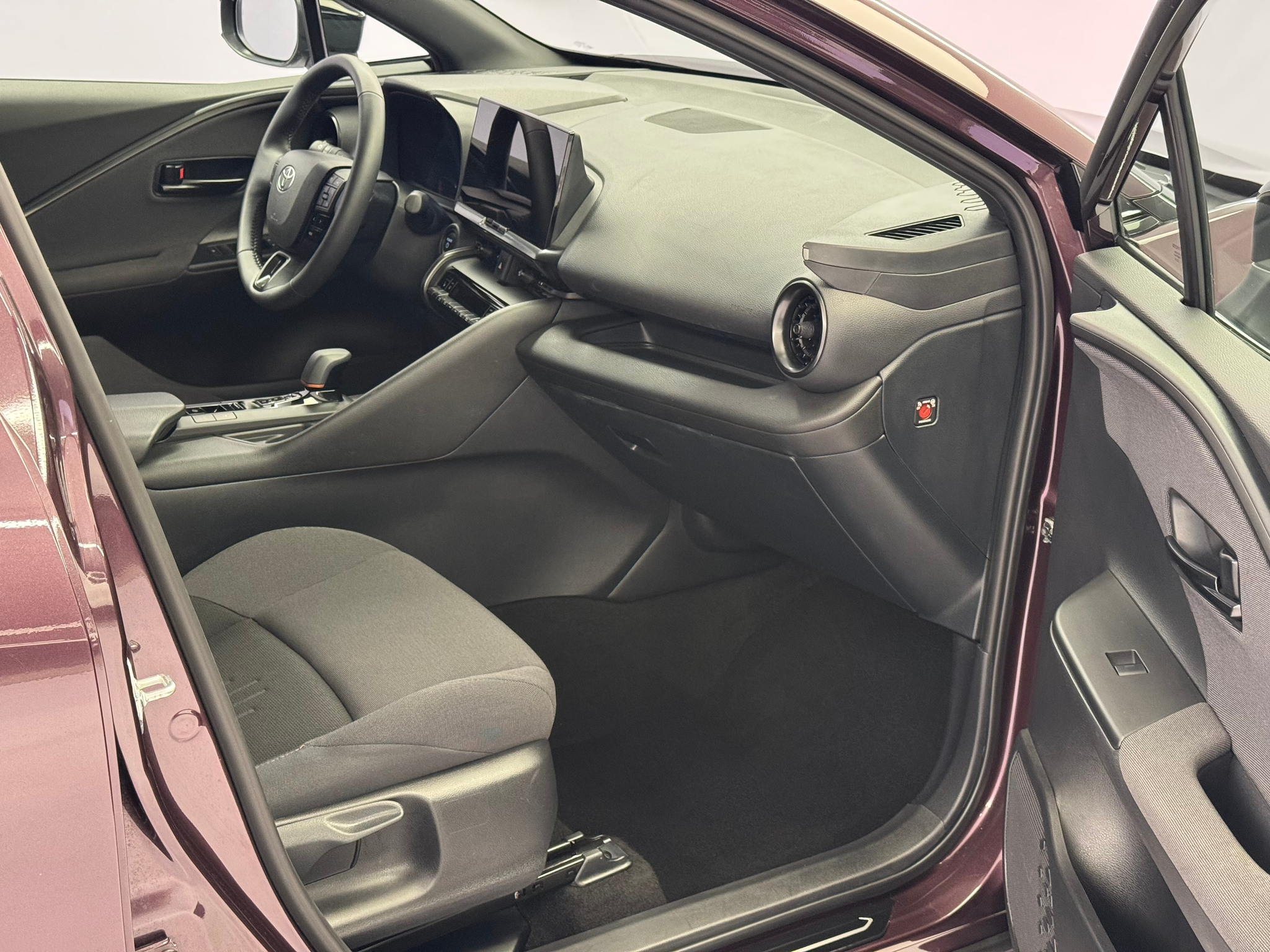 listing desktop thumbnail image 7