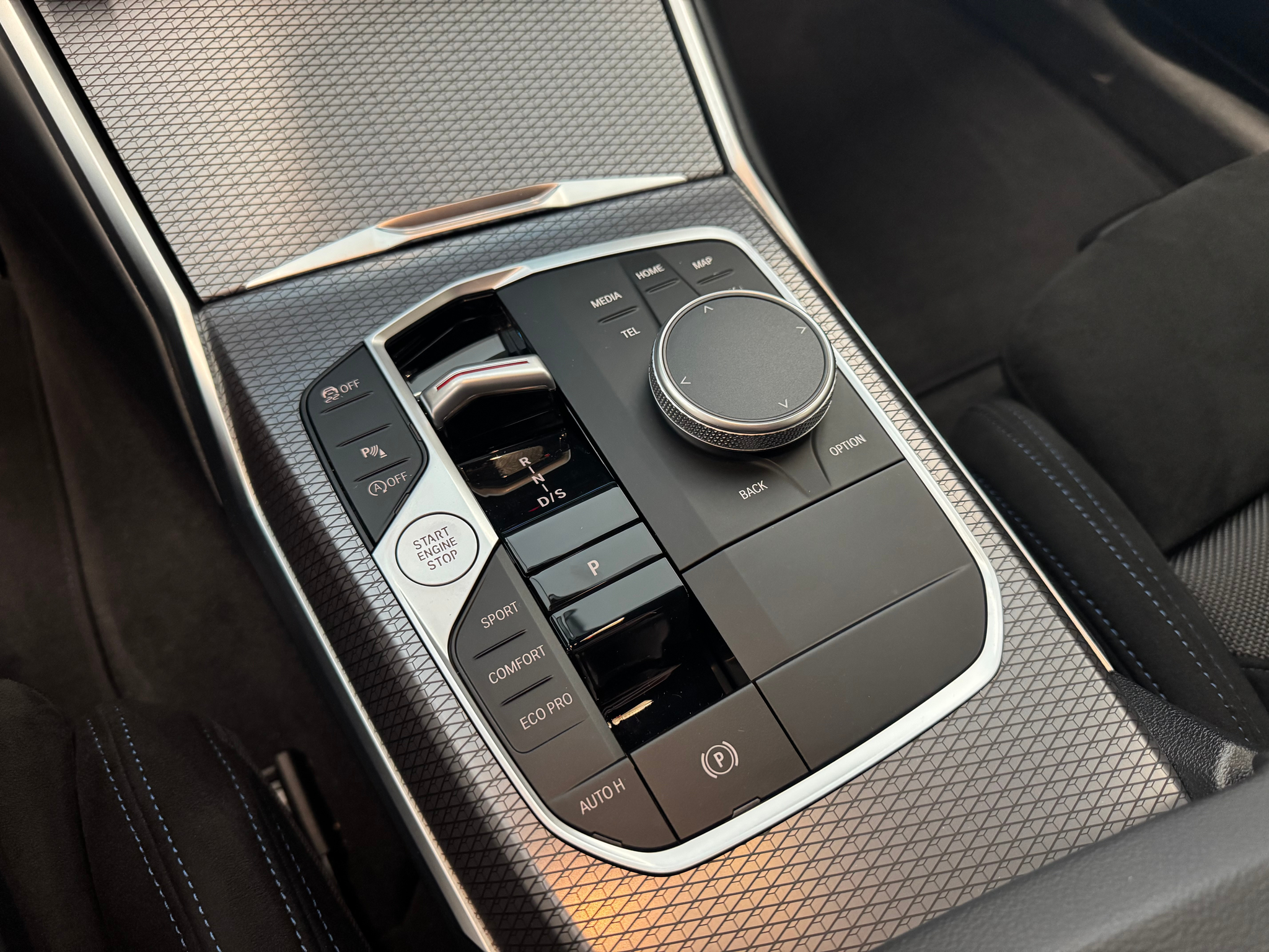 listing desktop thumbnail image 28