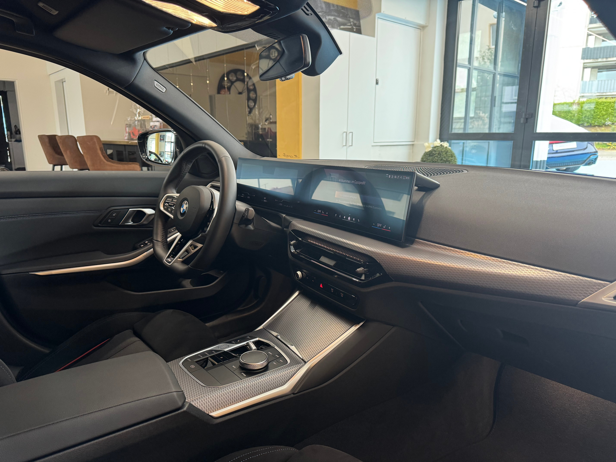 listing desktop thumbnail image 16