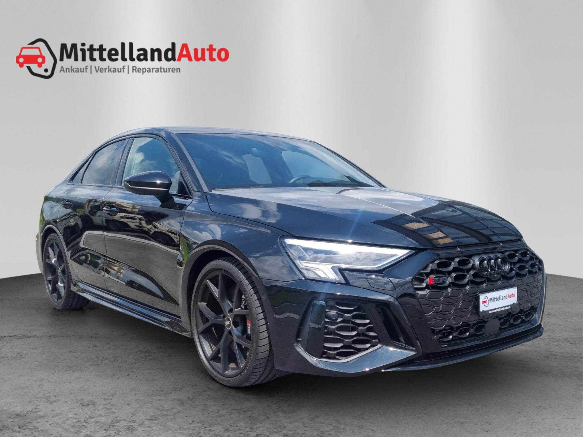 listing desktop thumbnail image 2