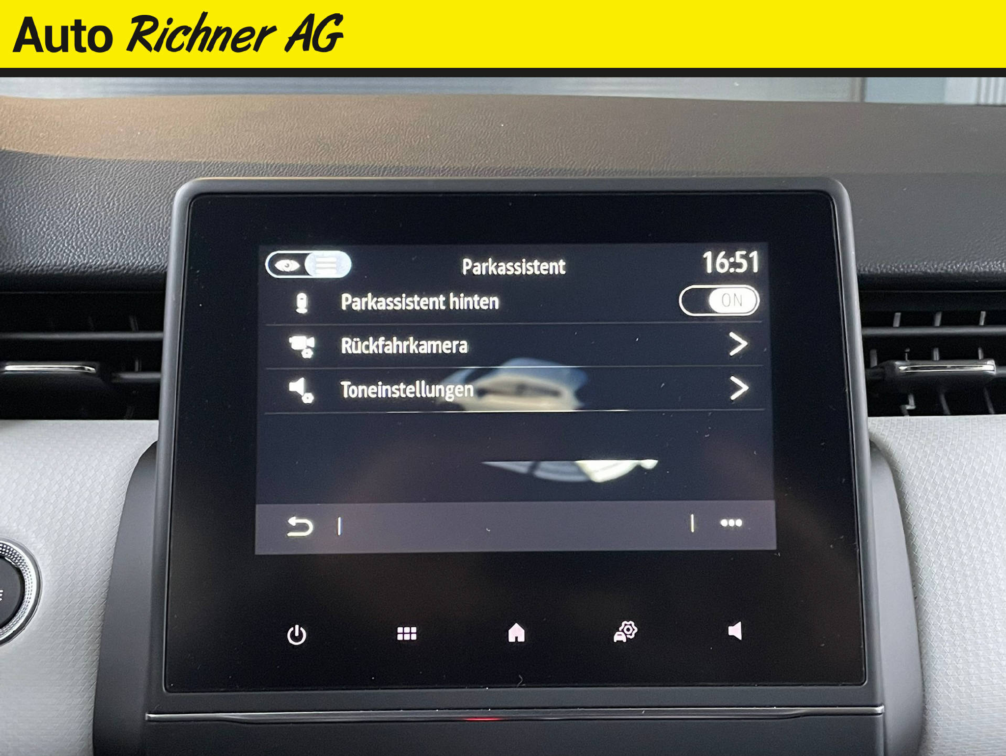 listing desktop thumbnail image 11