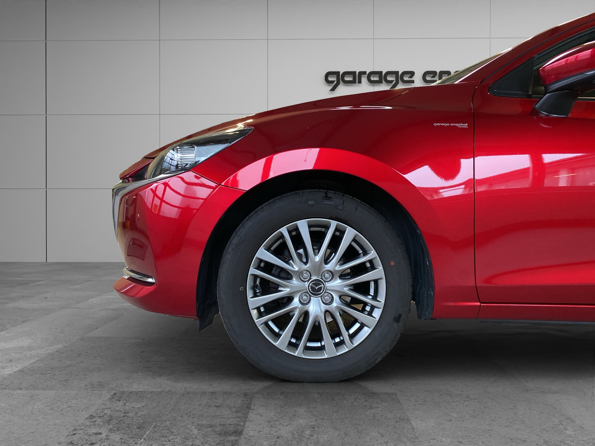 listing desktop thumbnail image 3