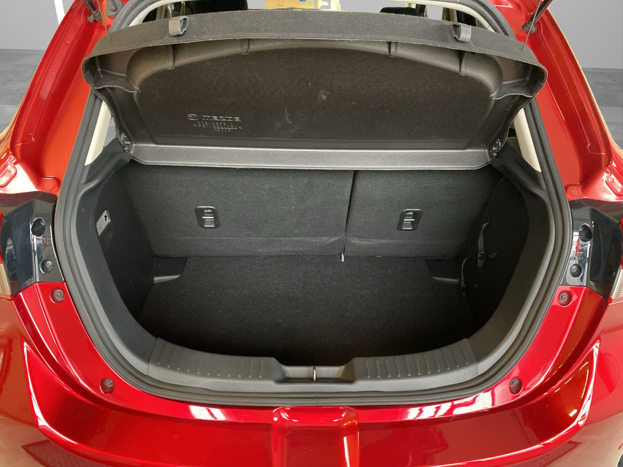 listing desktop thumbnail image 6