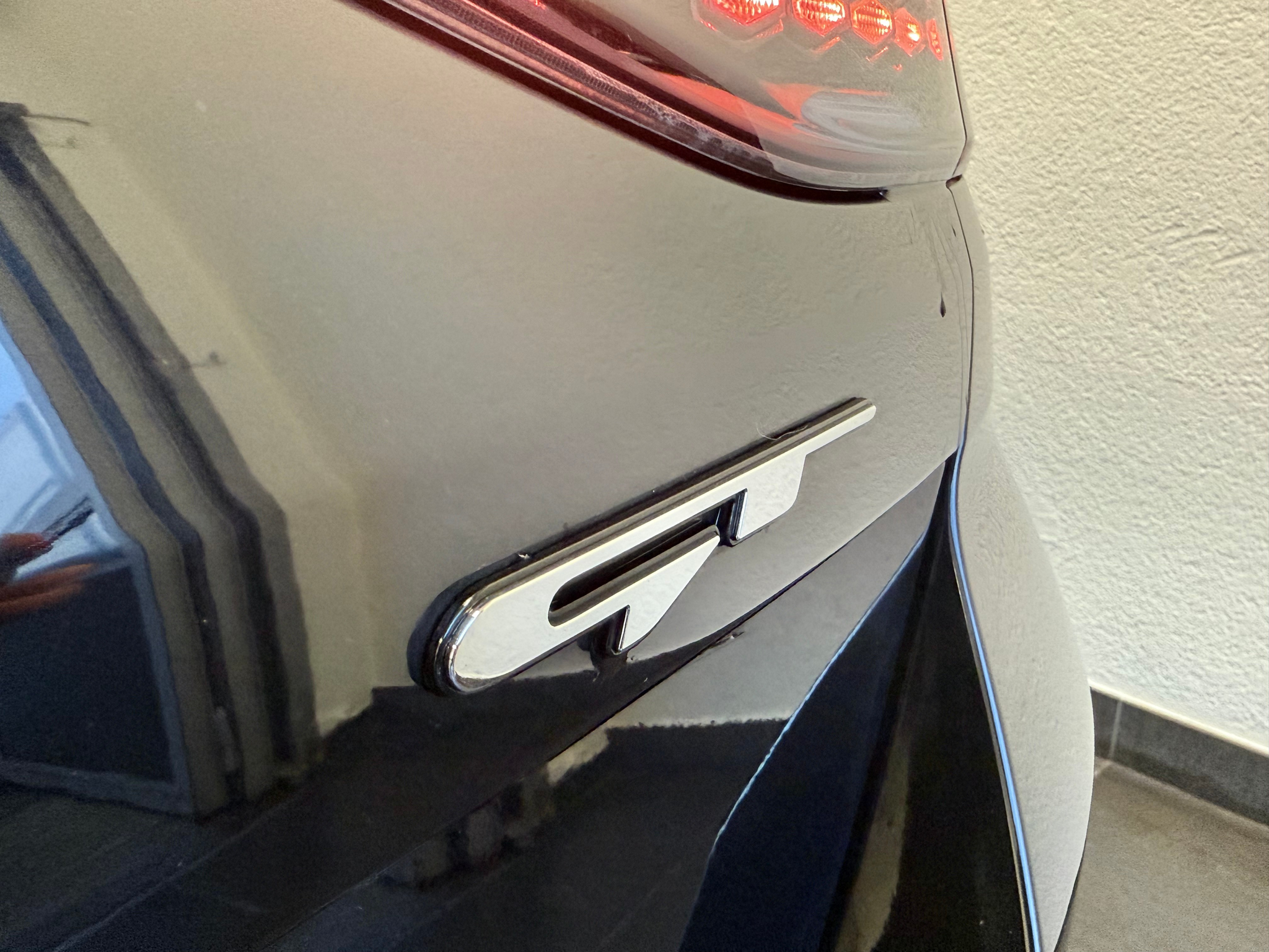 listing desktop thumbnail image 23