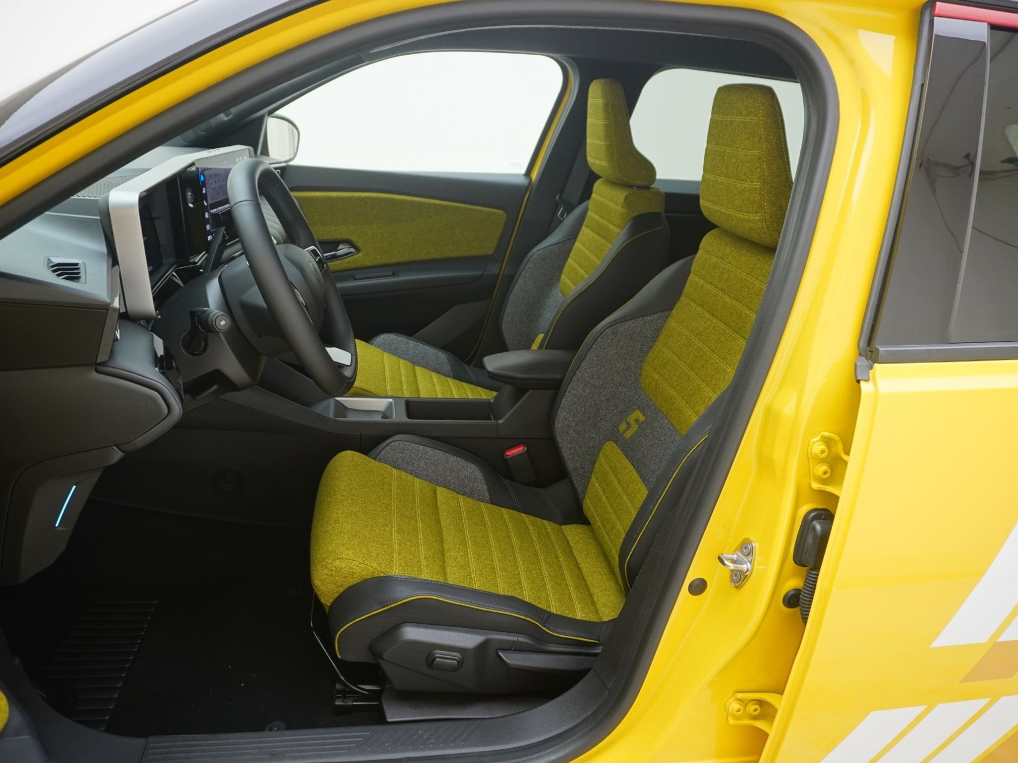 listing desktop thumbnail image 11