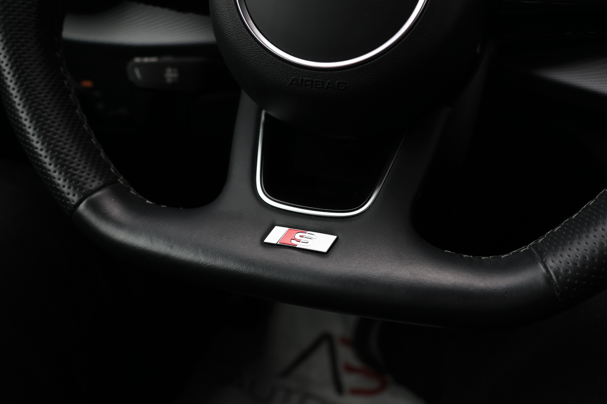 listing desktop thumbnail image 26