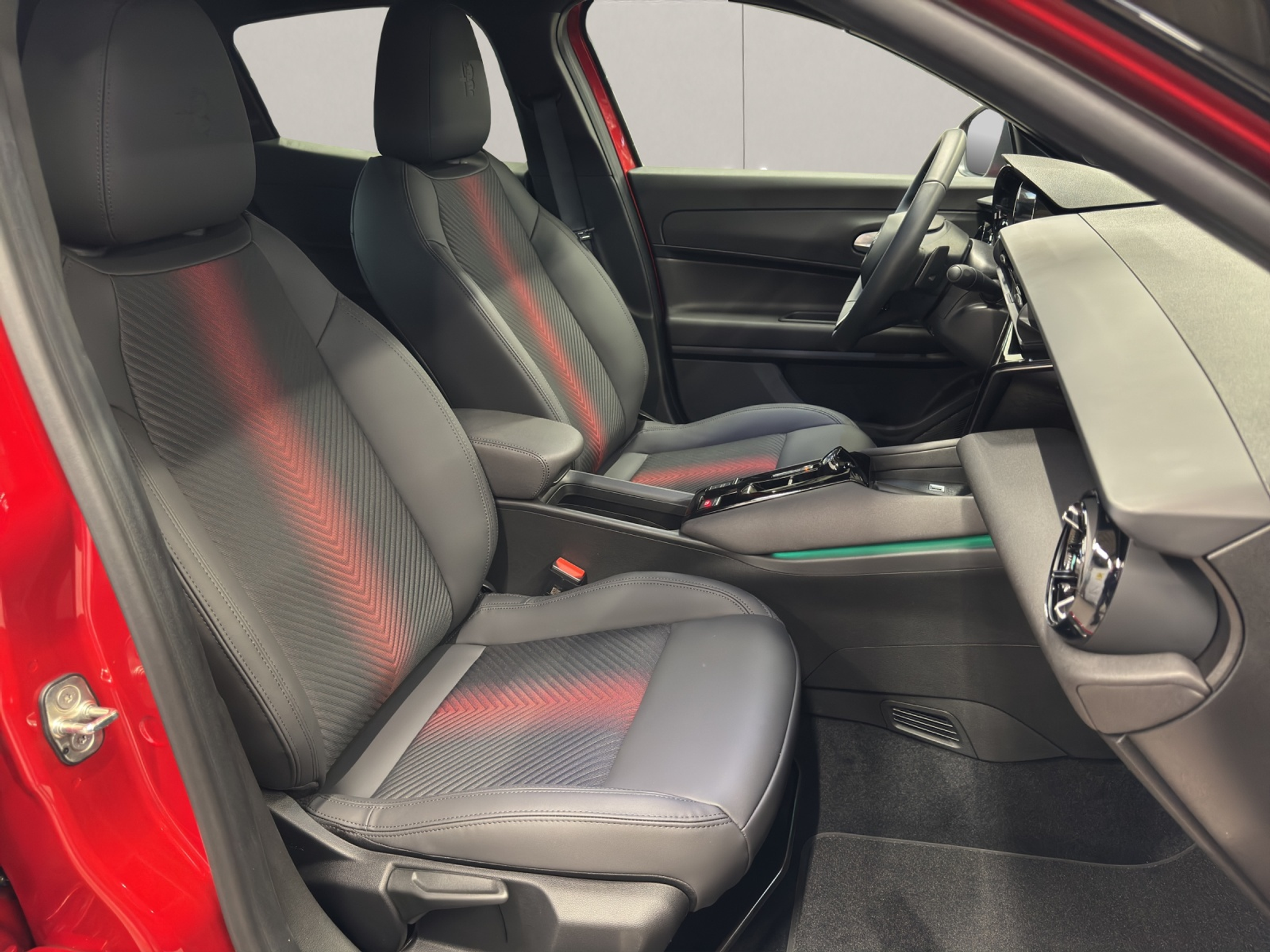 listing desktop thumbnail image 11