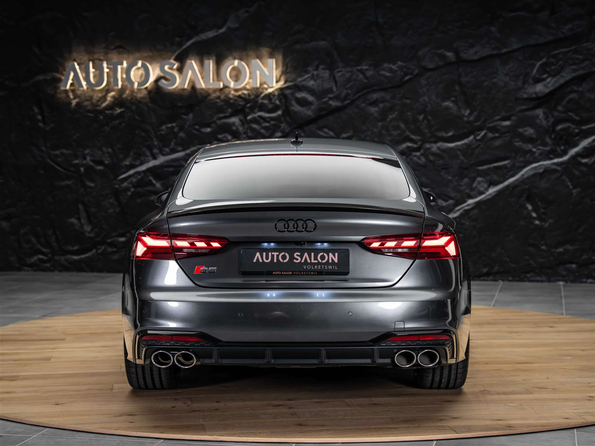 listing desktop thumbnail image 3