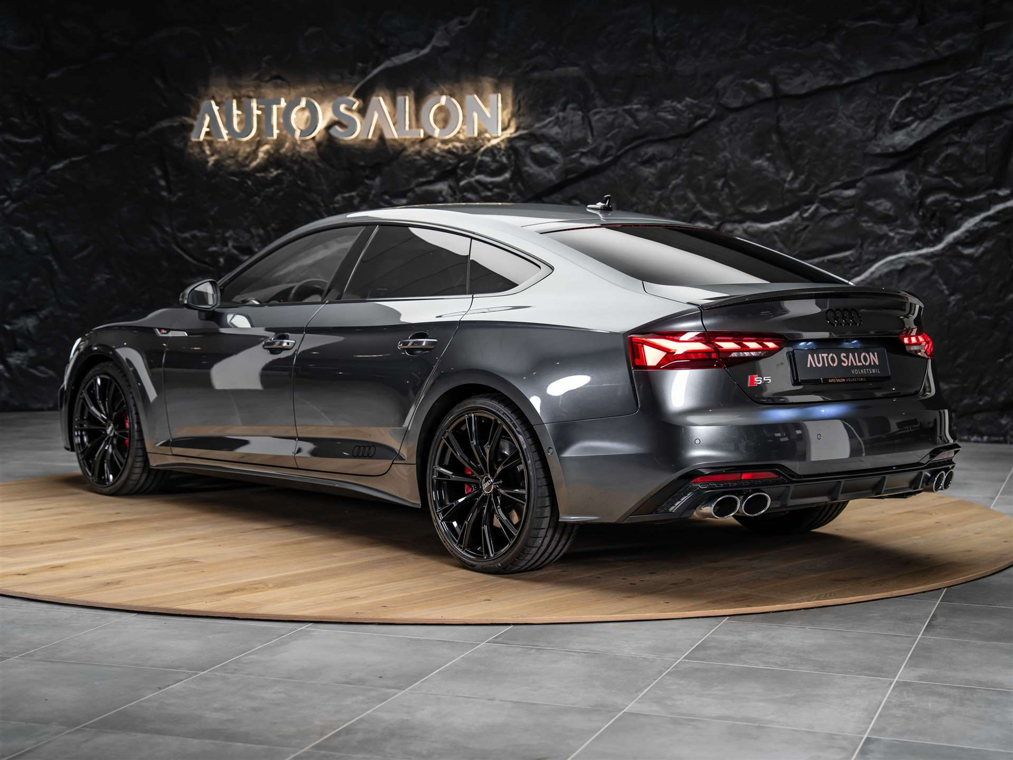 listing desktop thumbnail image 2