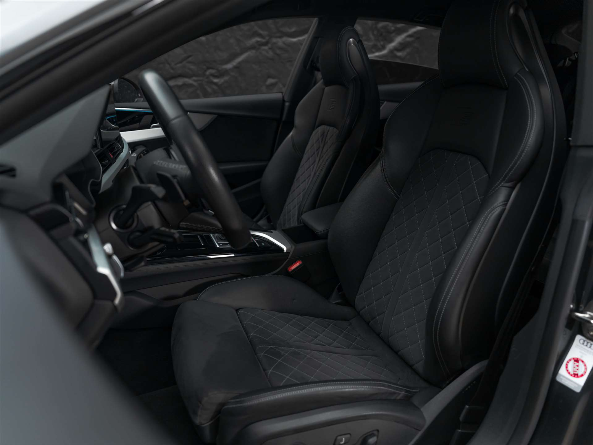 listing desktop thumbnail image 9