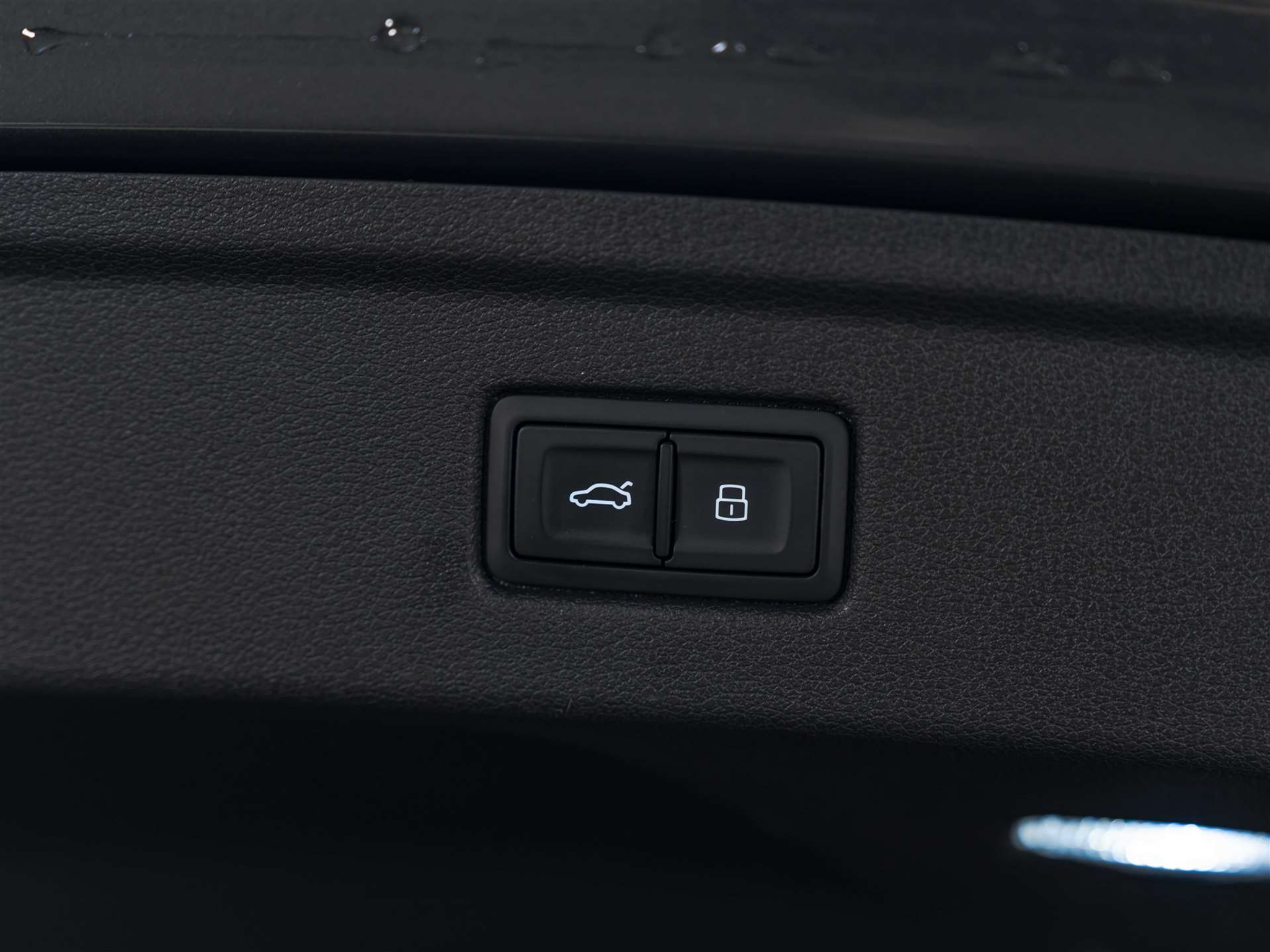 listing desktop thumbnail image 43