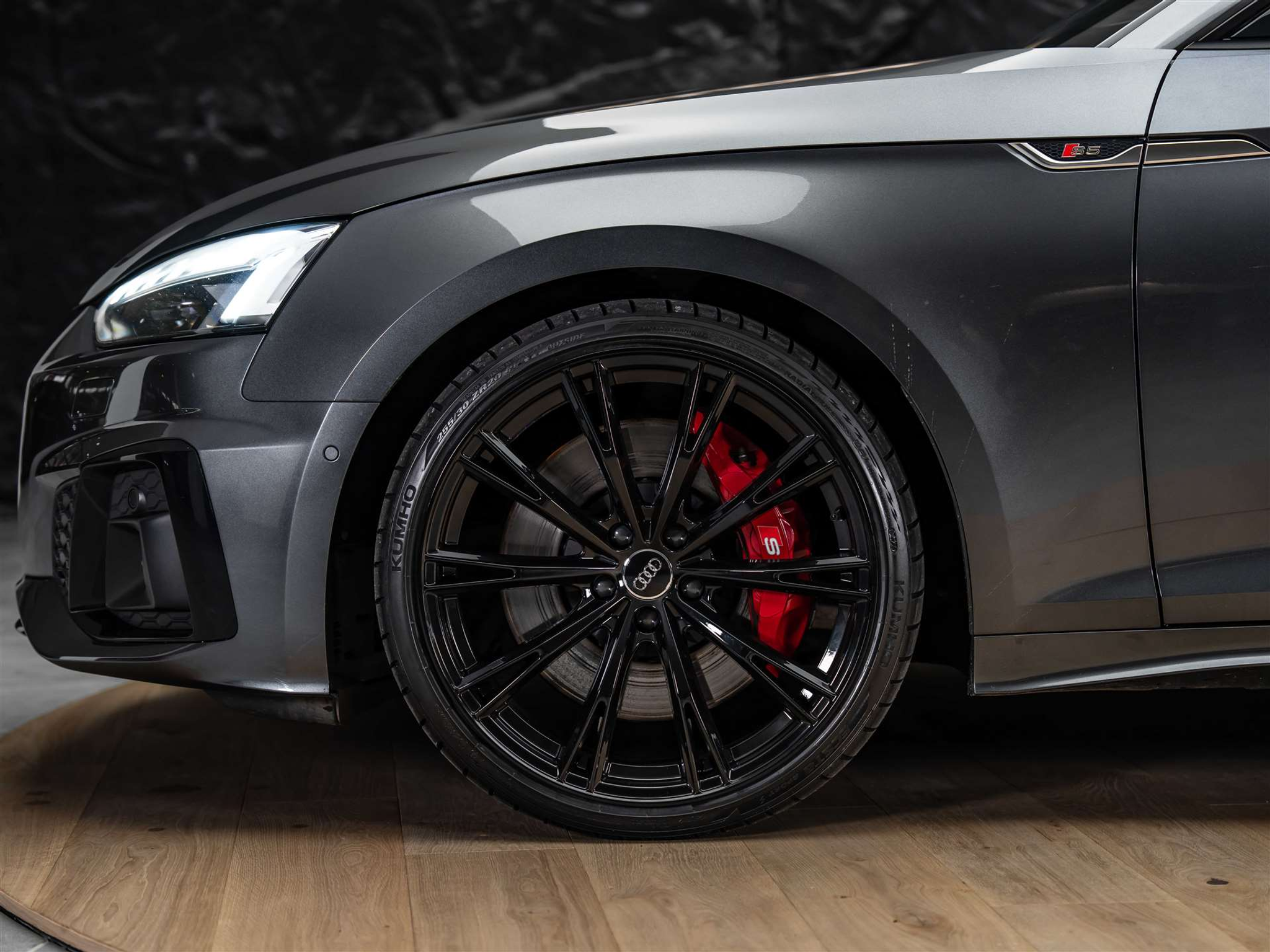 listing desktop thumbnail image 17