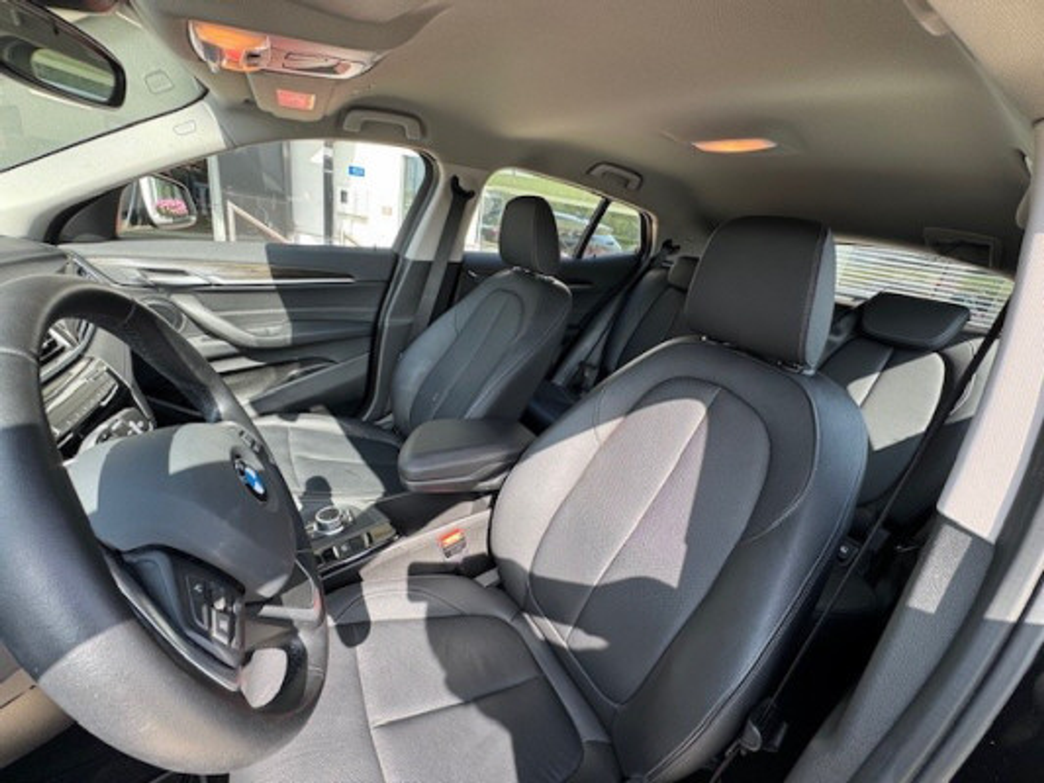 listing desktop thumbnail image 5