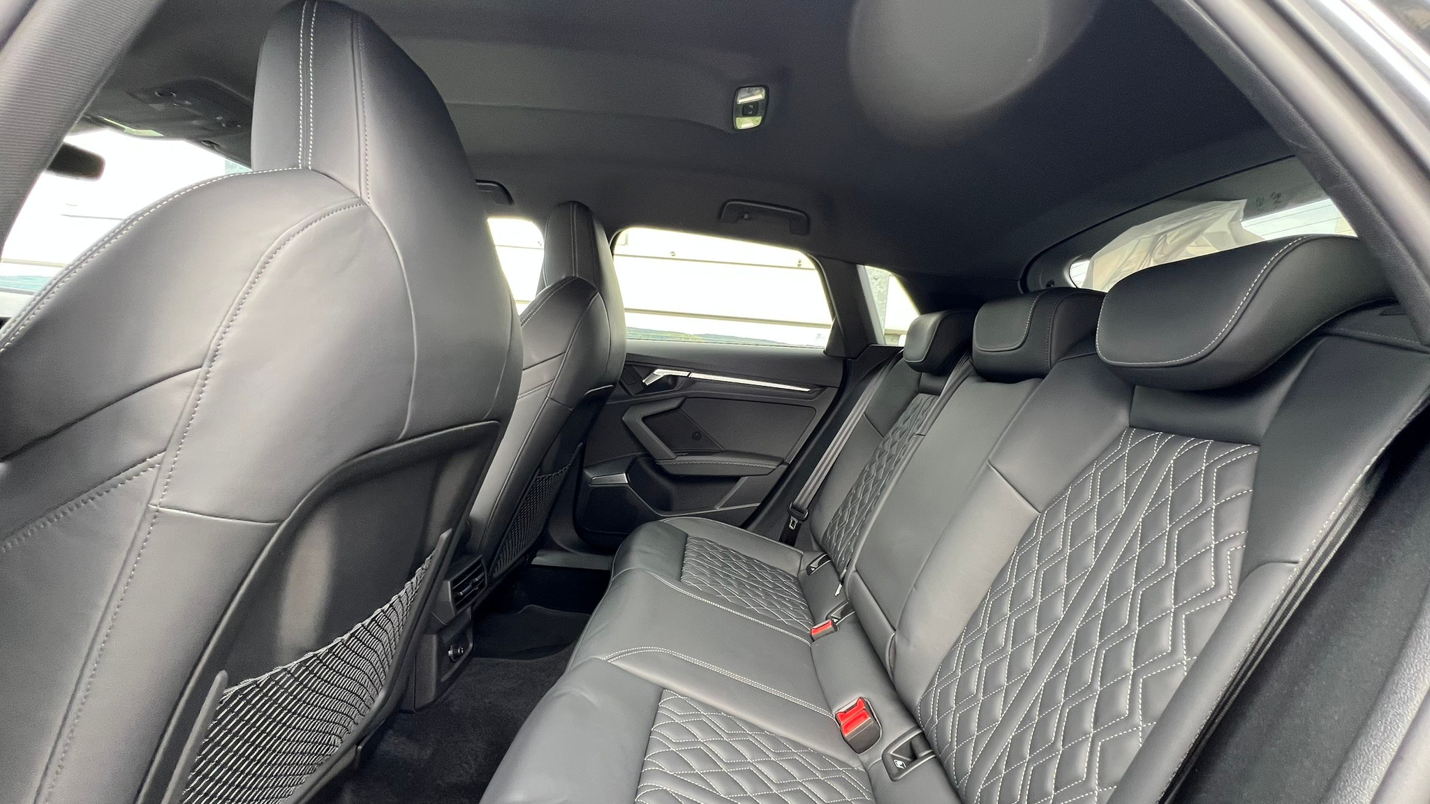 listing desktop thumbnail image 29