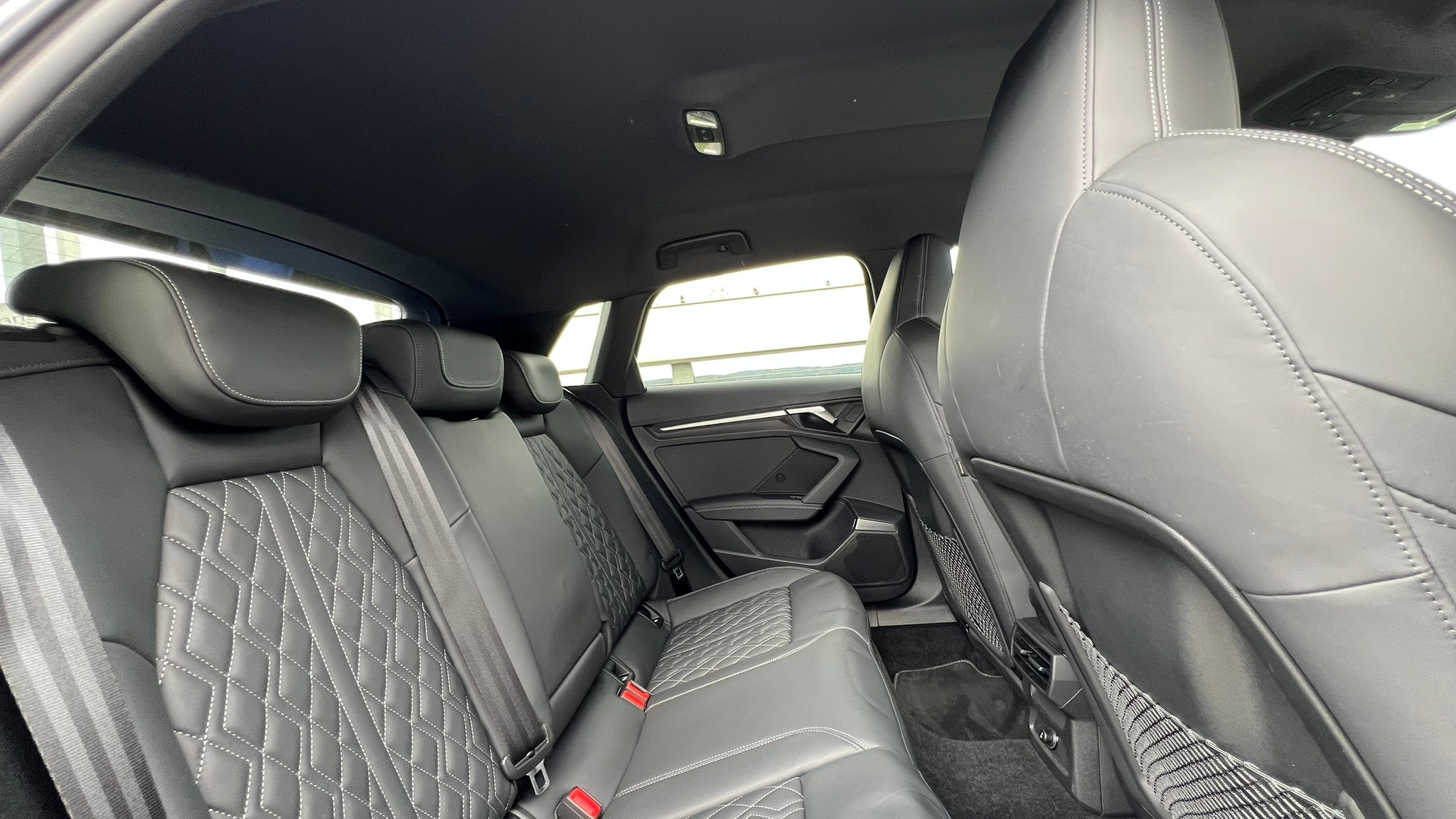 listing desktop thumbnail image 27