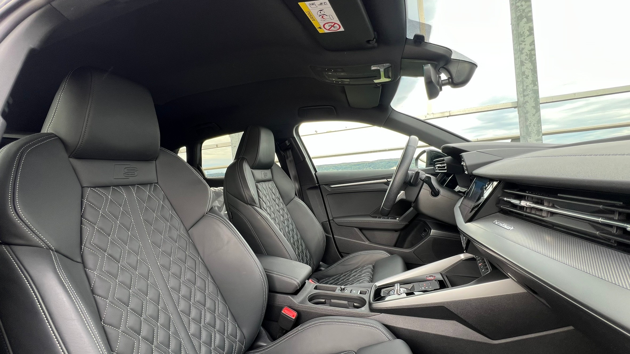 listing desktop thumbnail image 22