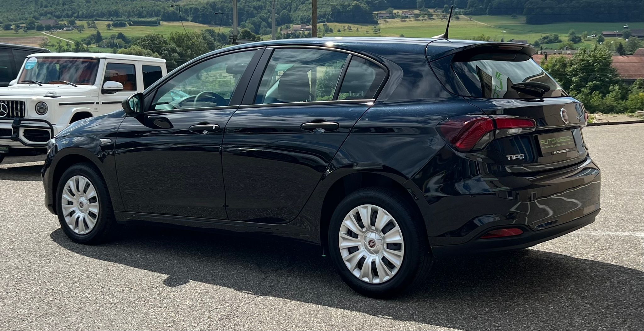 listing desktop thumbnail image 6