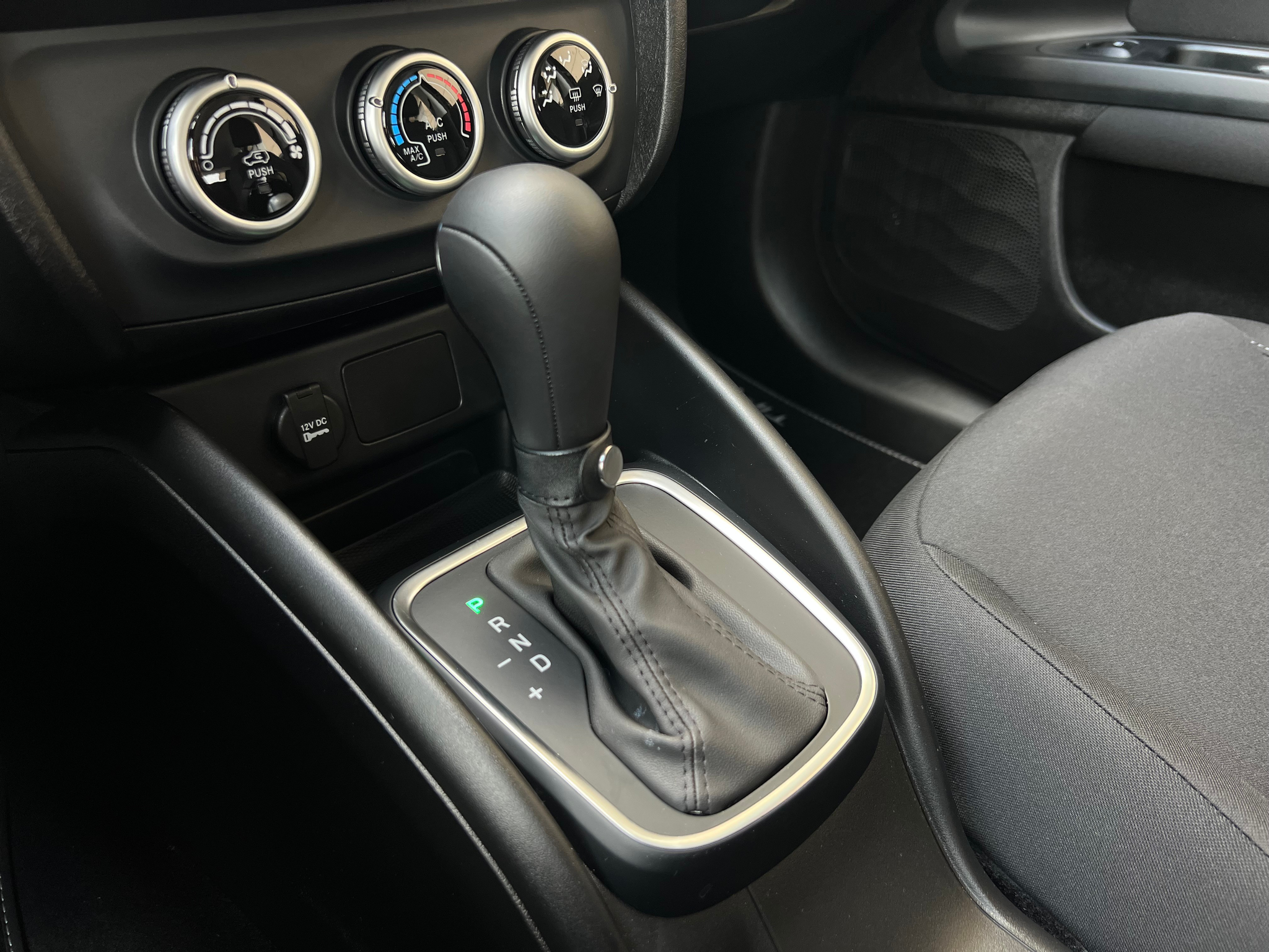 listing desktop thumbnail image 15