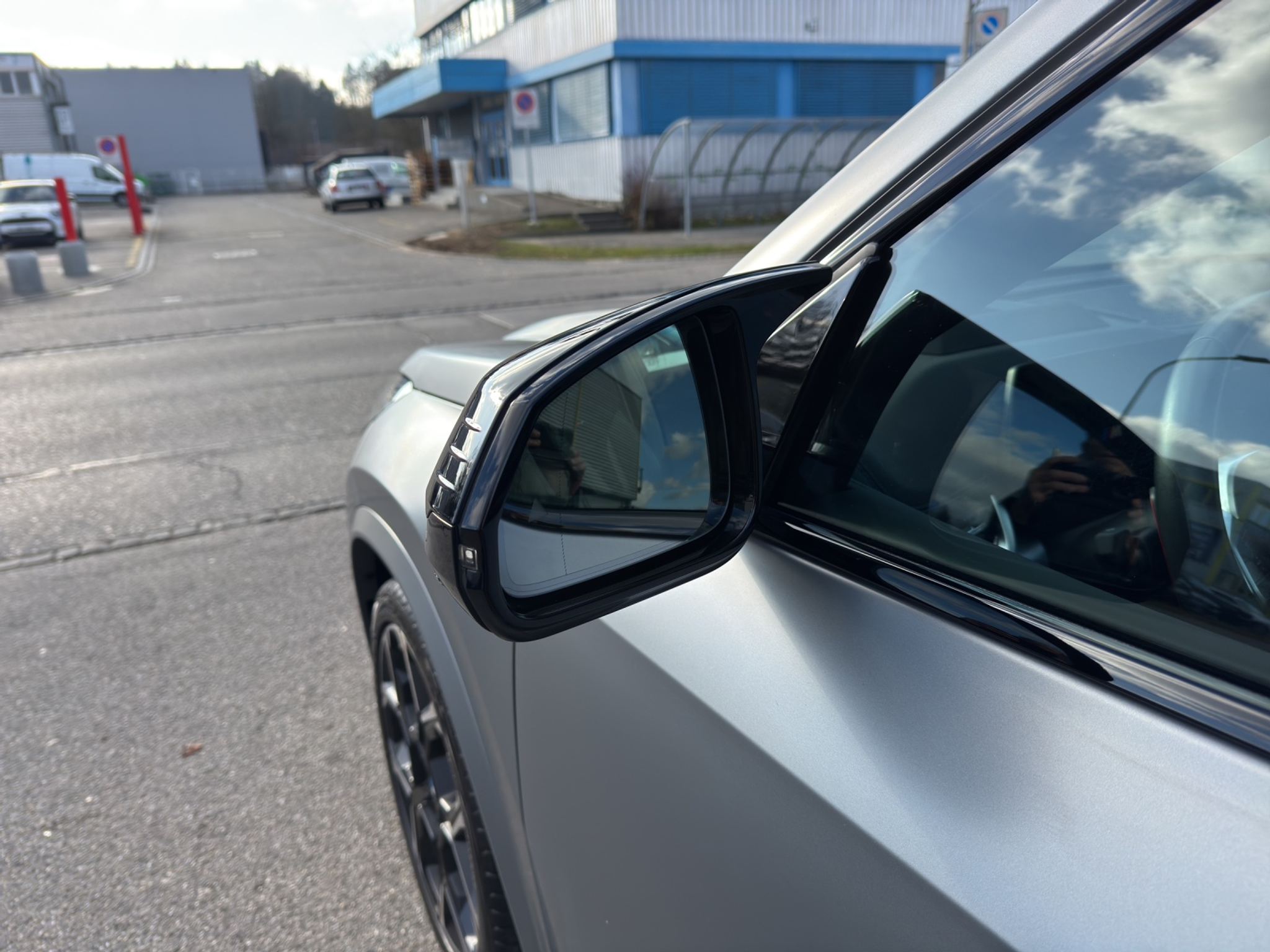 listing desktop thumbnail image 20