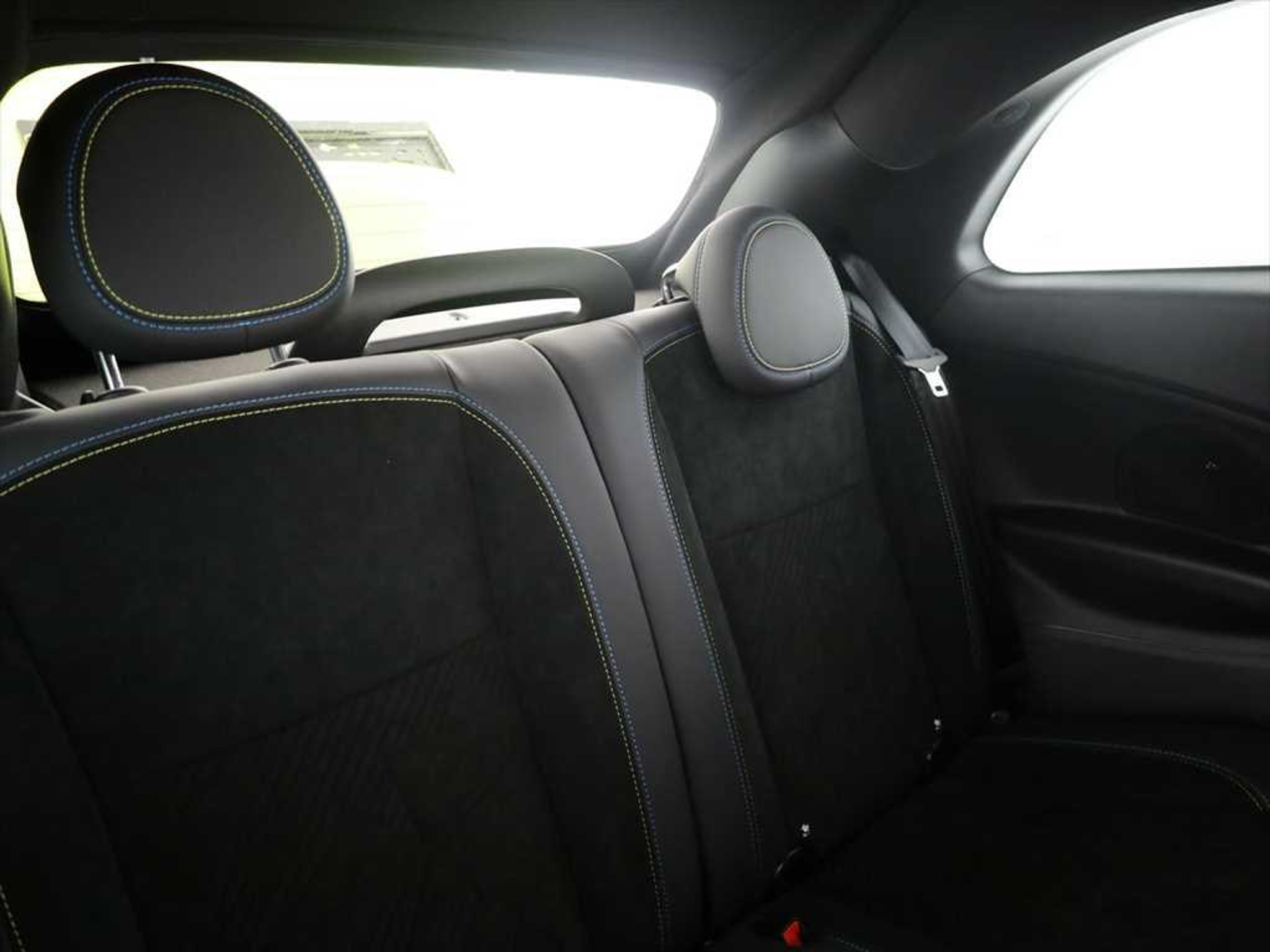 listing desktop thumbnail image 9