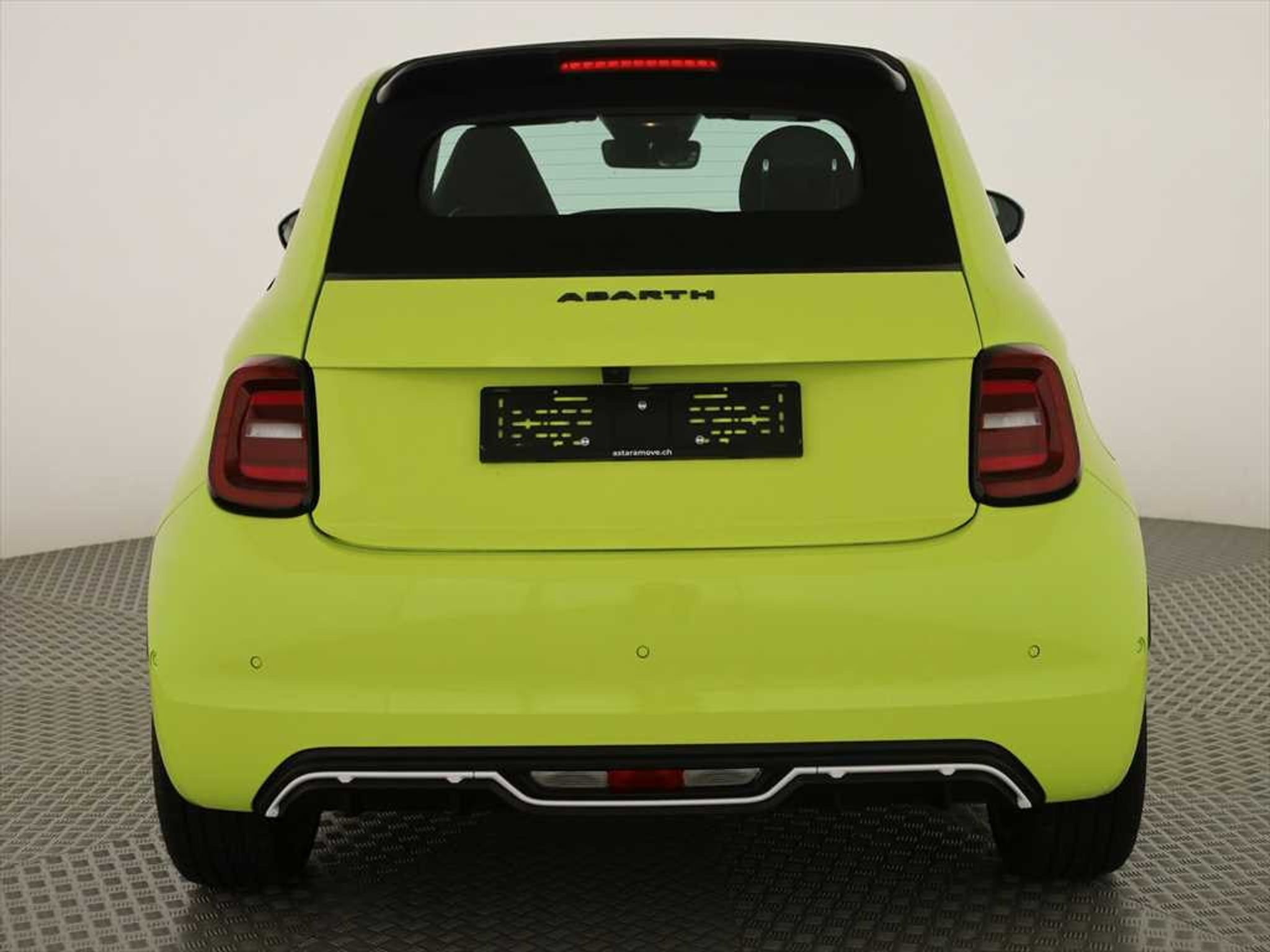 listing desktop thumbnail image 4